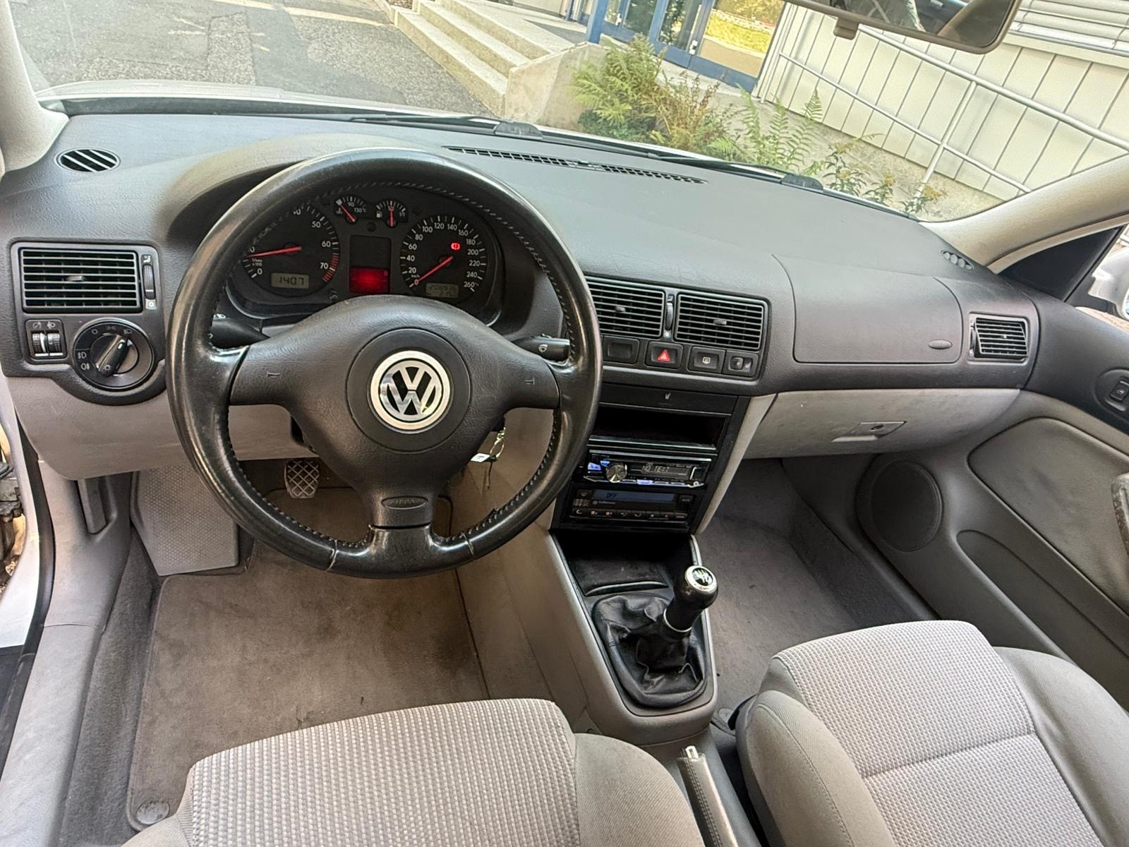 VW 2.3 V5 Highline 4motion — slika 13