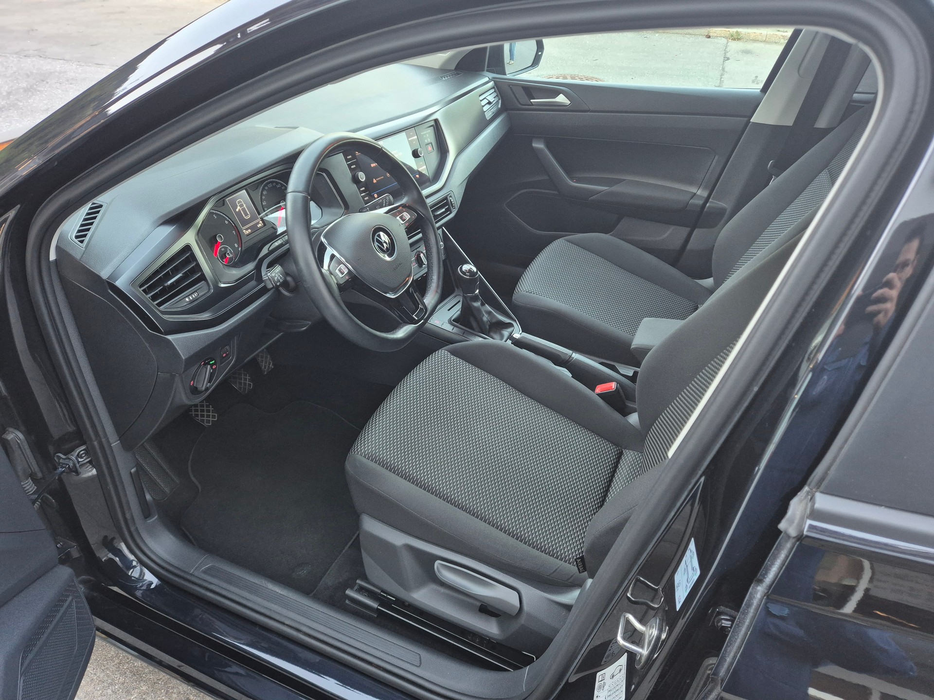 VW Polo 1.0 BMT Value-image-6
