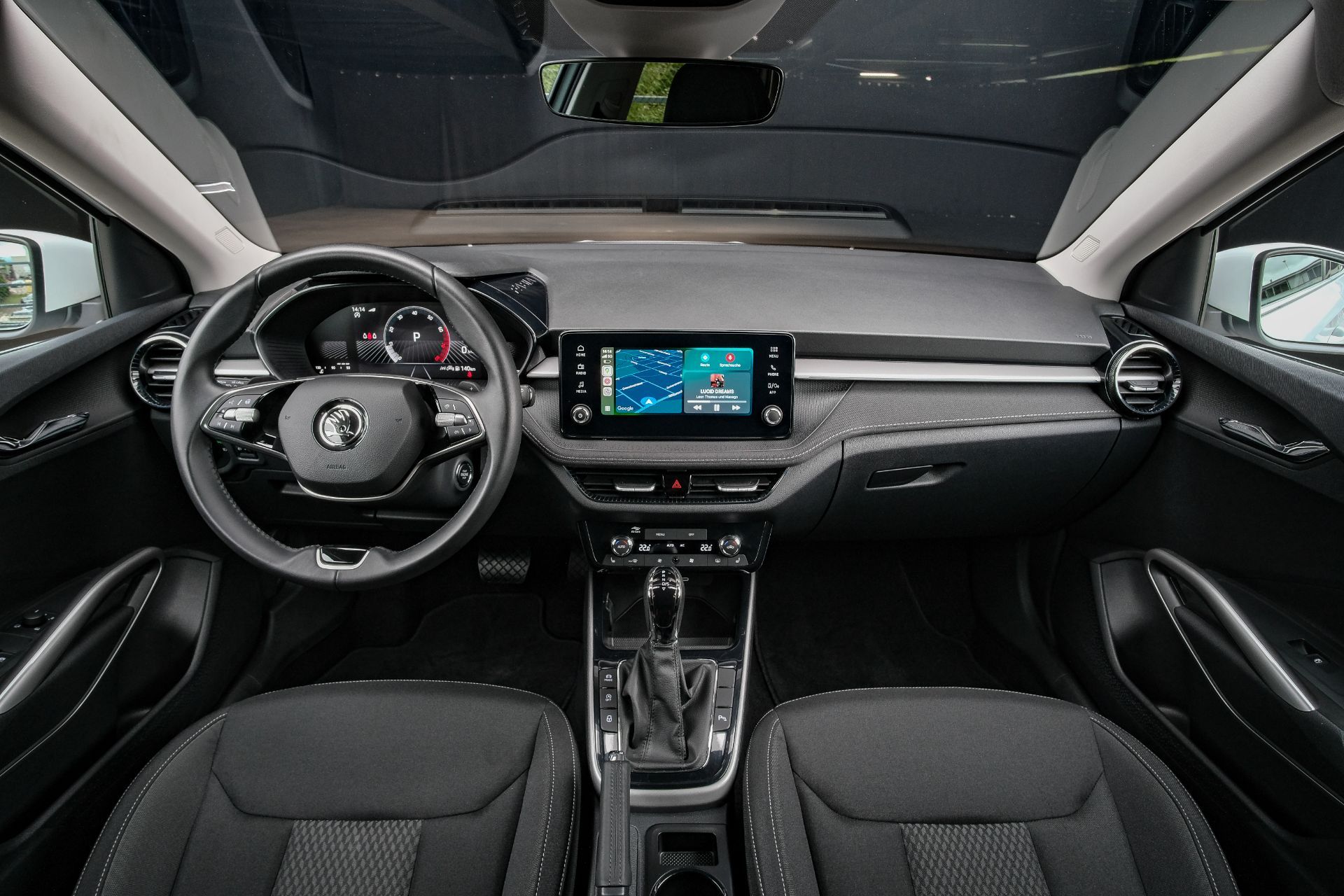 SKODA Fabia 1.0 TSI Top Selection DSG-image-14