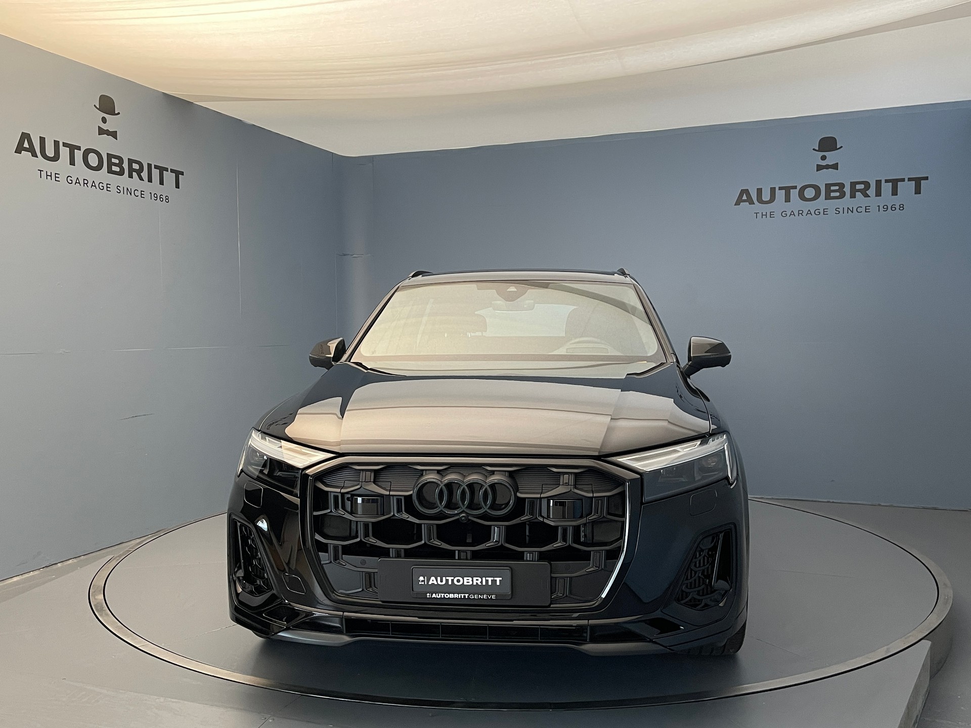 AUDI Q7 SUV 3.0 TFSI e S Line quattro 290 T-Tronic-image-1