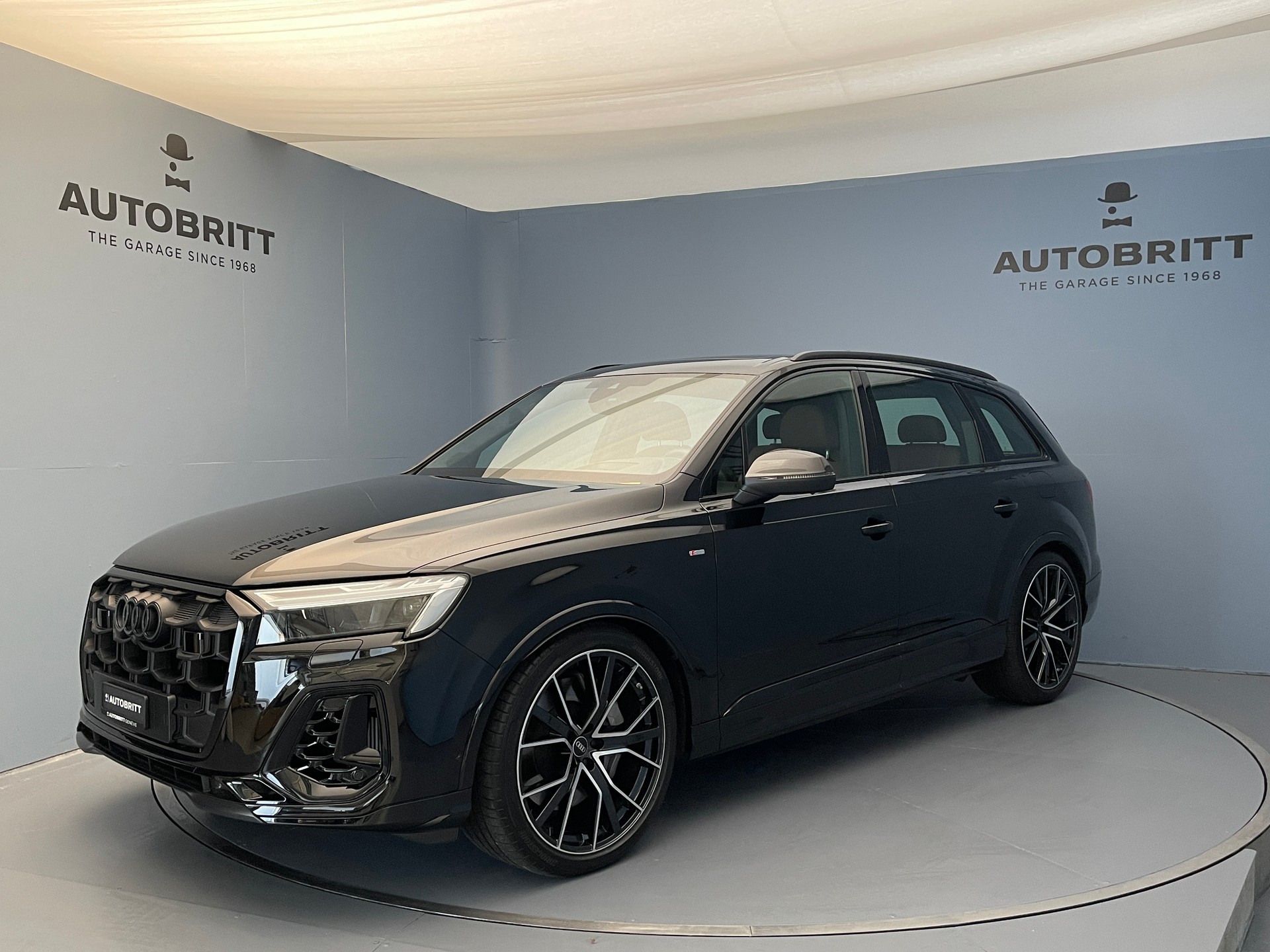 AUDI Q7 SUV 3.0 TFSI e S Line quattro 290 T-Tronic-image-0