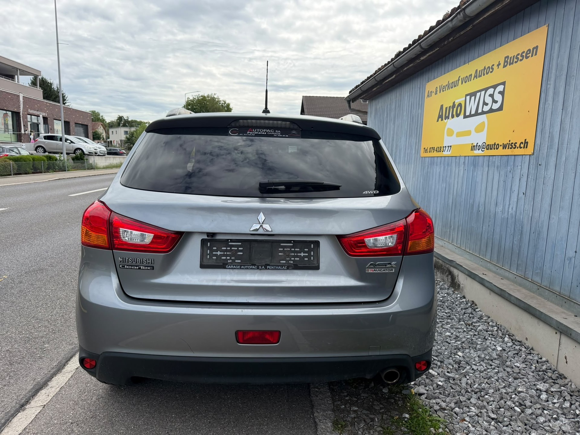 MITSUBISHI ASX 1.8 DID Navigator 4WD-image-5