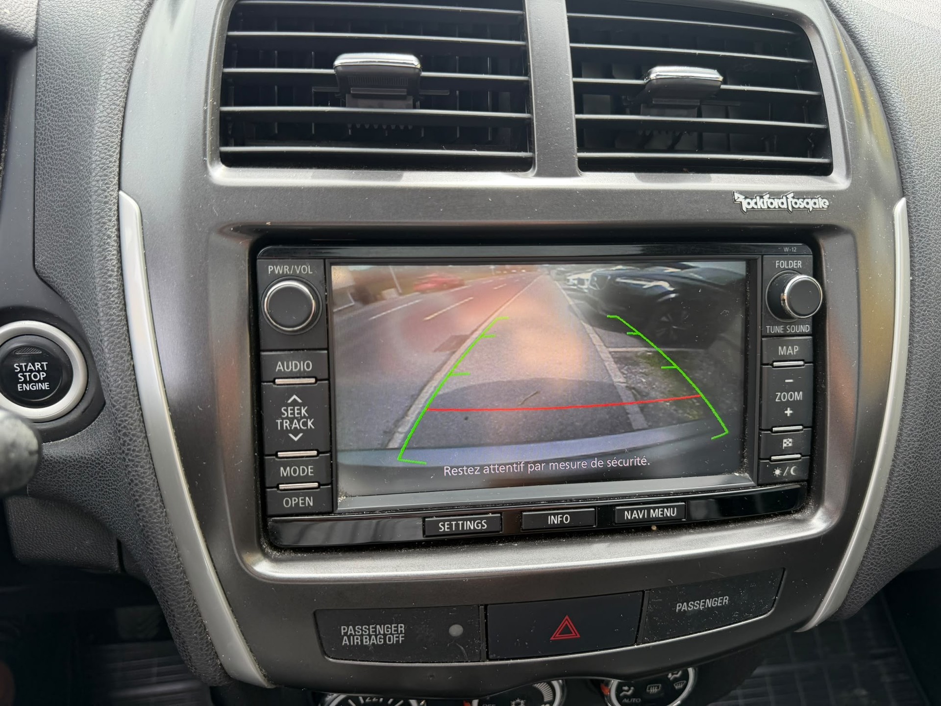 MITSUBISHI ASX 1.8 DID Navigator 4WD-image-10