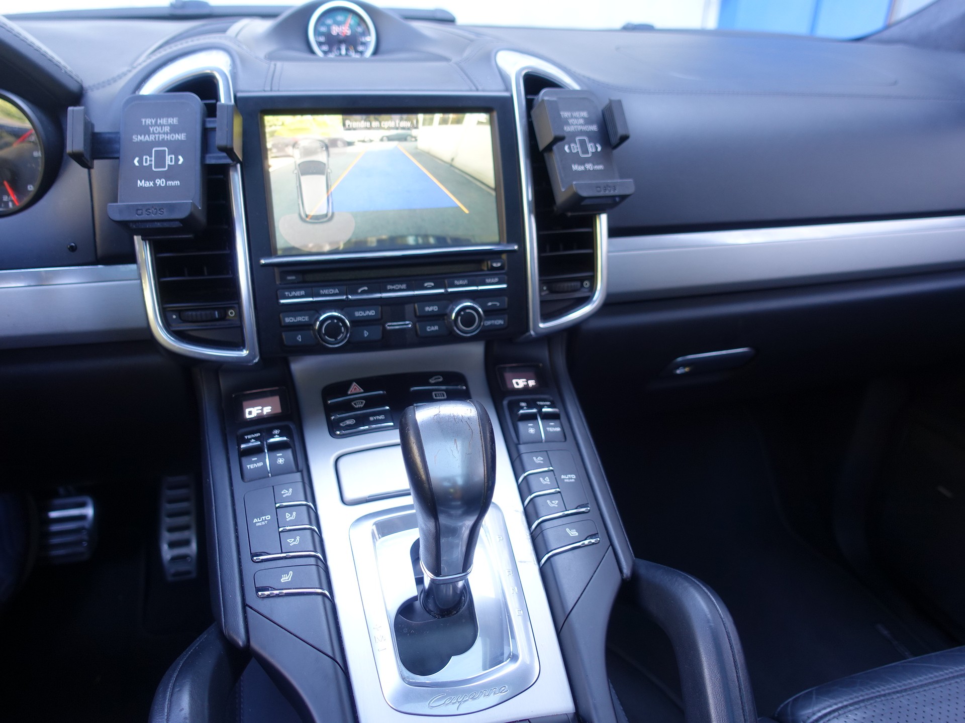 PORSCHE Cayenne Turbo-image-15