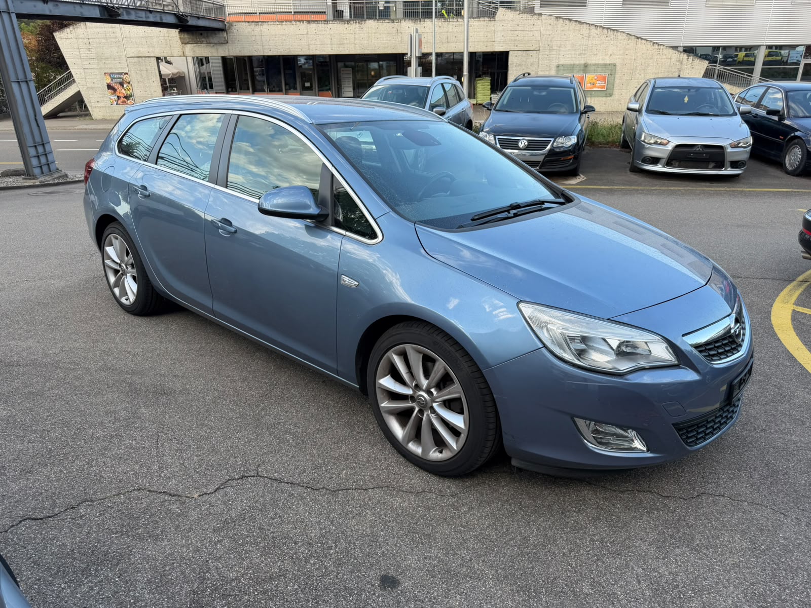 OPEL Astra SportsTourer 1.7 CDTi Enjoy-image-1
