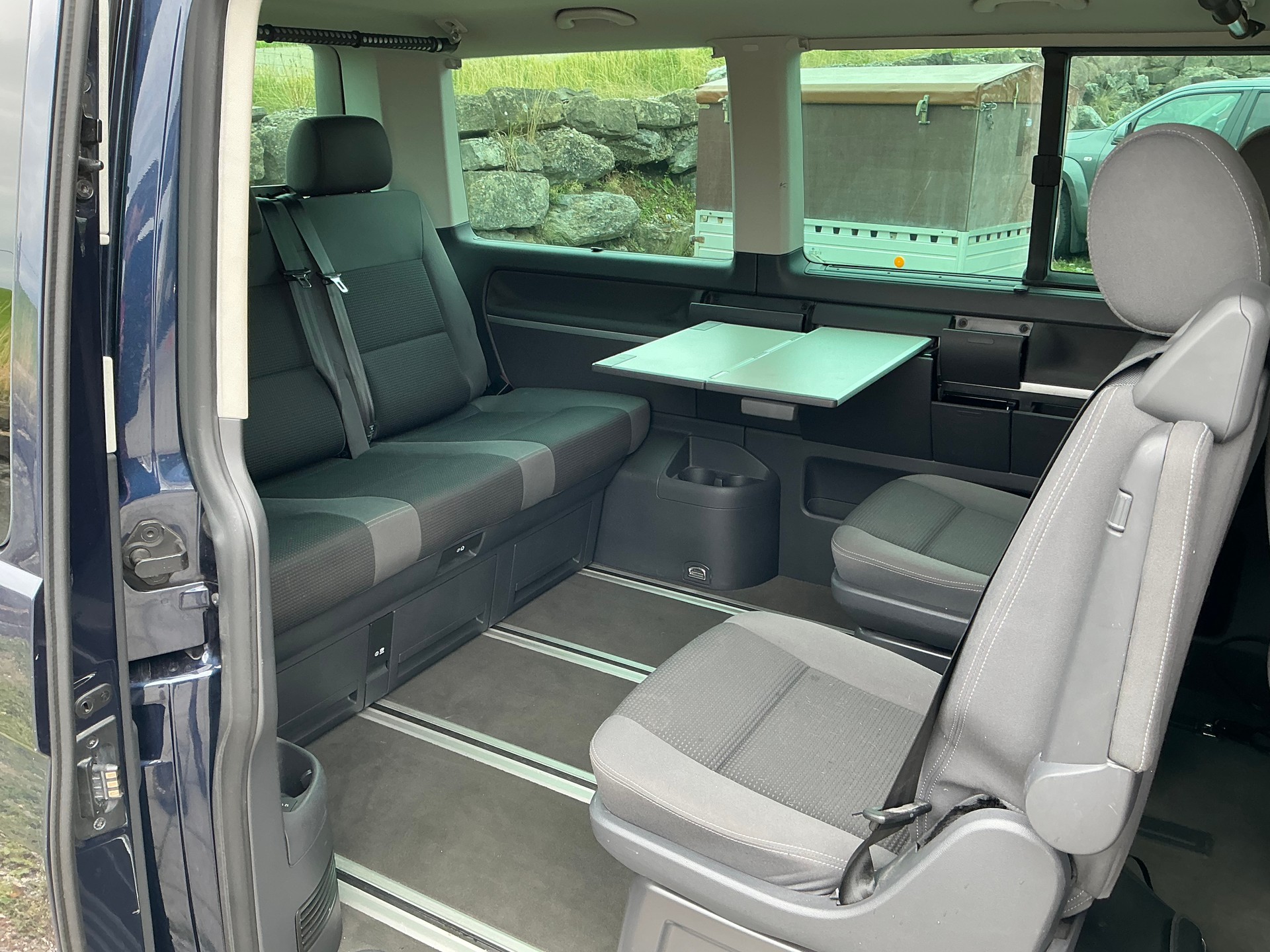 VW T5 2.0 TDI 140 Family 4motion-image-4