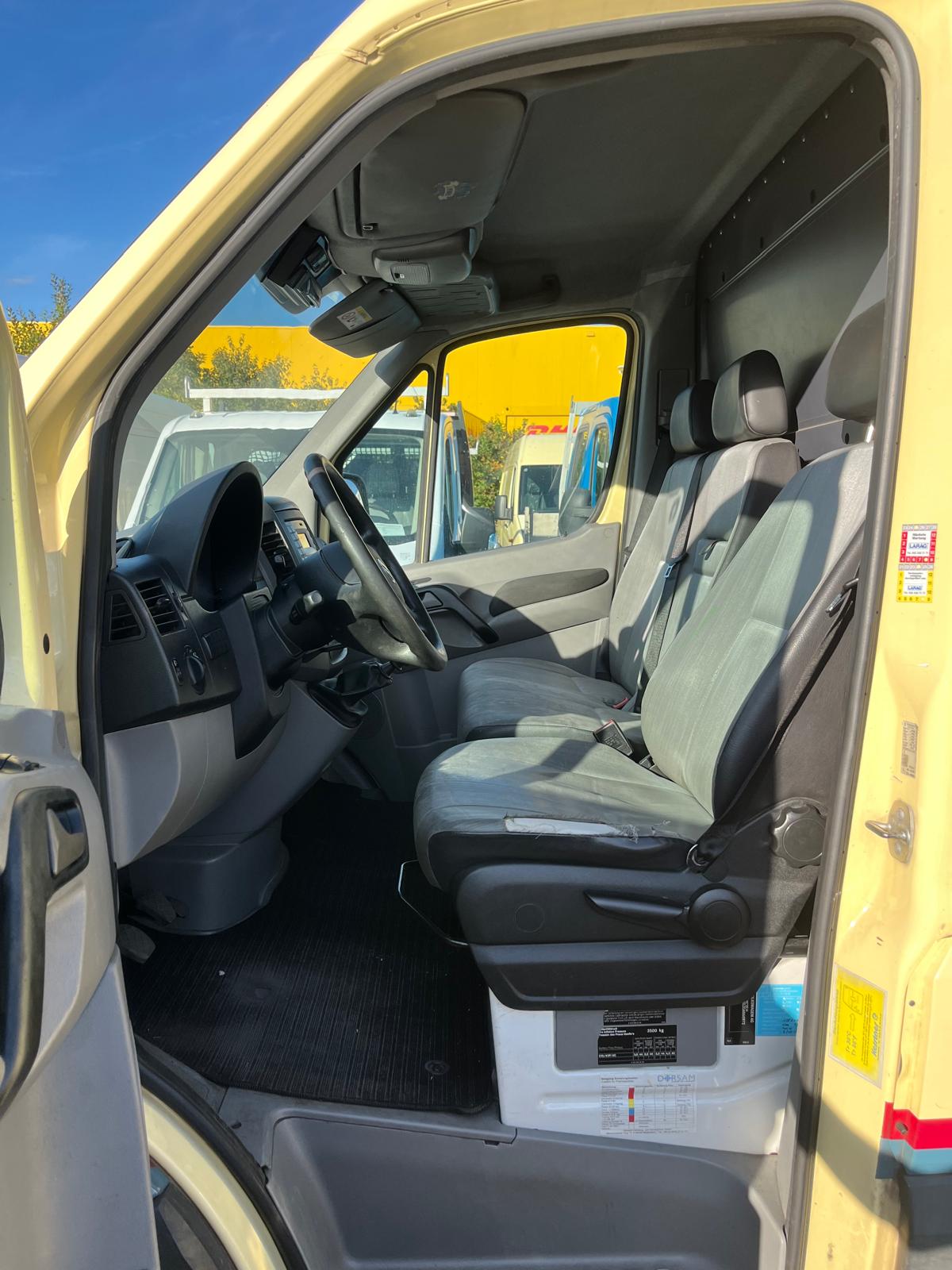 VW Crafter 35 2.0 TDI Entry-image-8