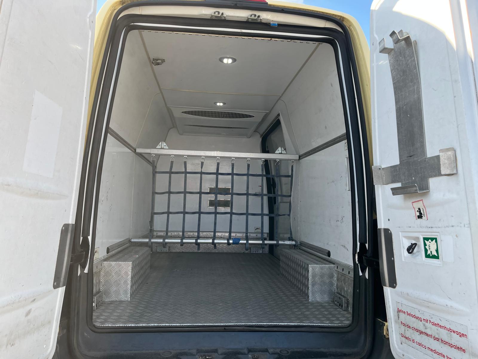 VW Crafter 35 2.0 TDI Entry-image-6
