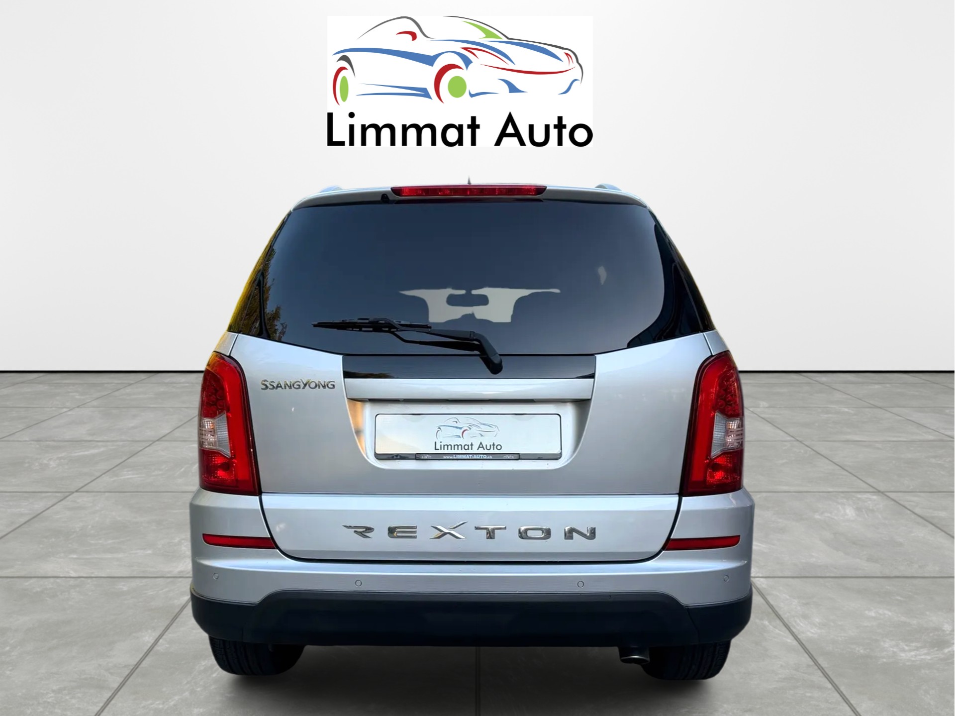 KGM-SsangYong Rexton RX200 e-XDi Sapphire 4WD Automatic-image-4
