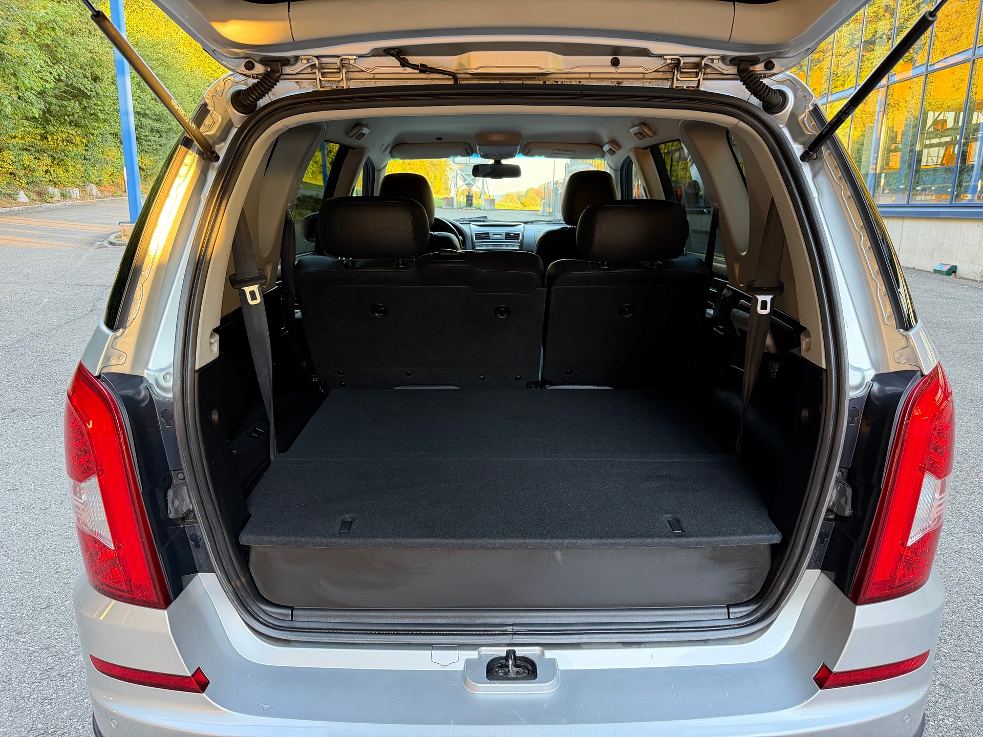 KGM-SsangYong Rexton RX200 e-XDi Sapphire 4WD Automatic-image-13