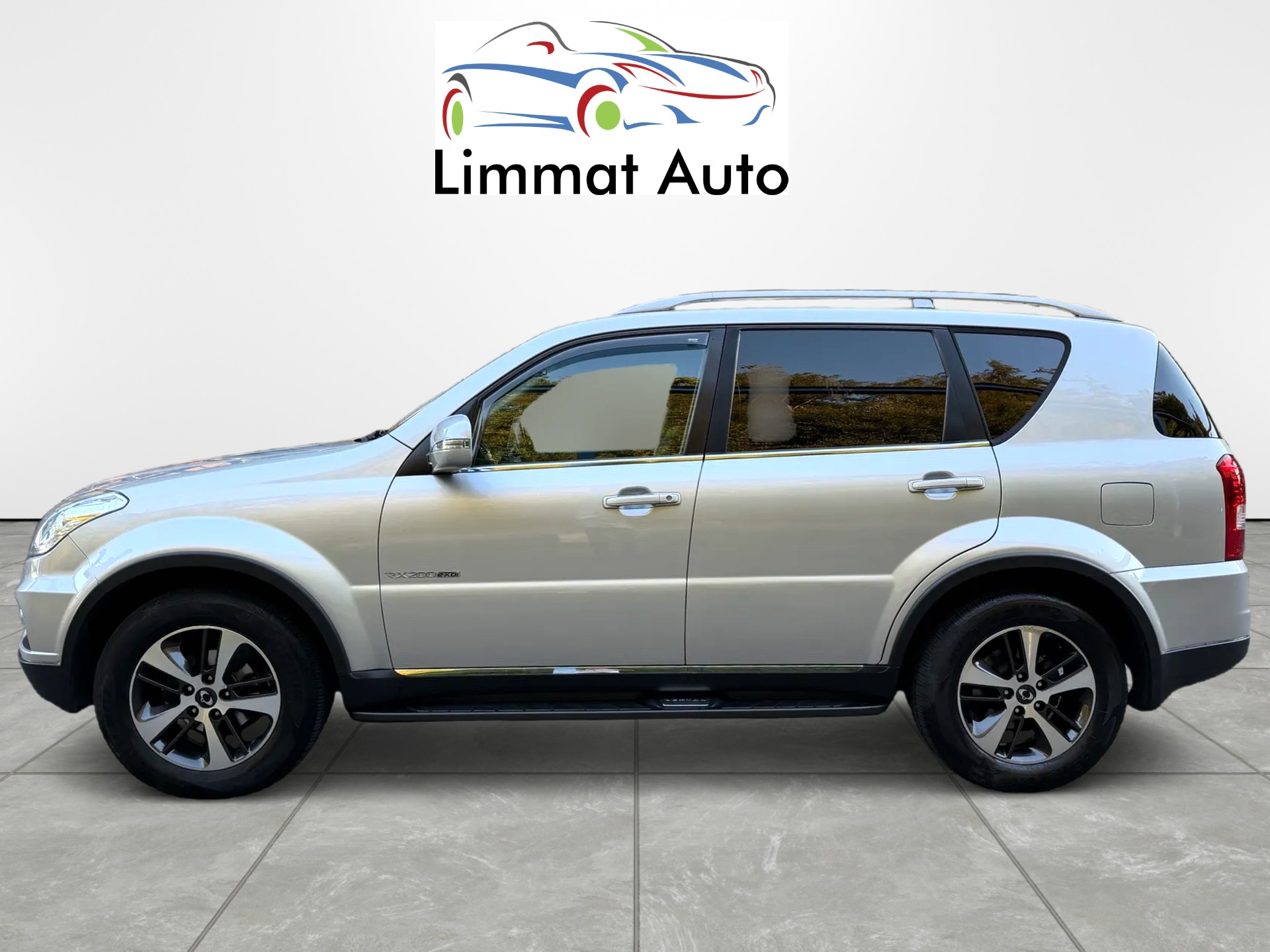 KGM-SsangYong Rexton RX200 e-XDi Sapphire 4WD Automatic-image-2