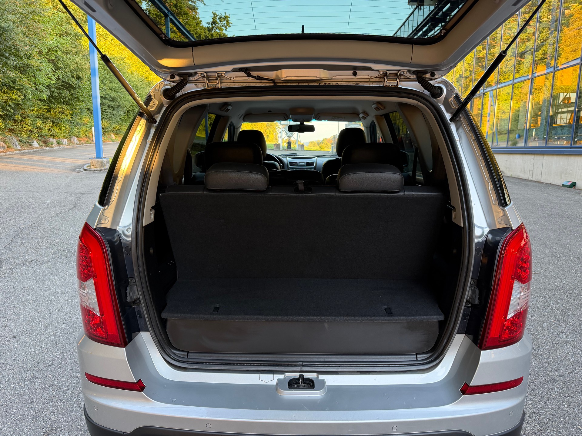 KGM-SsangYong Rexton RX200 e-XDi Sapphire 4WD Automatic-image-12