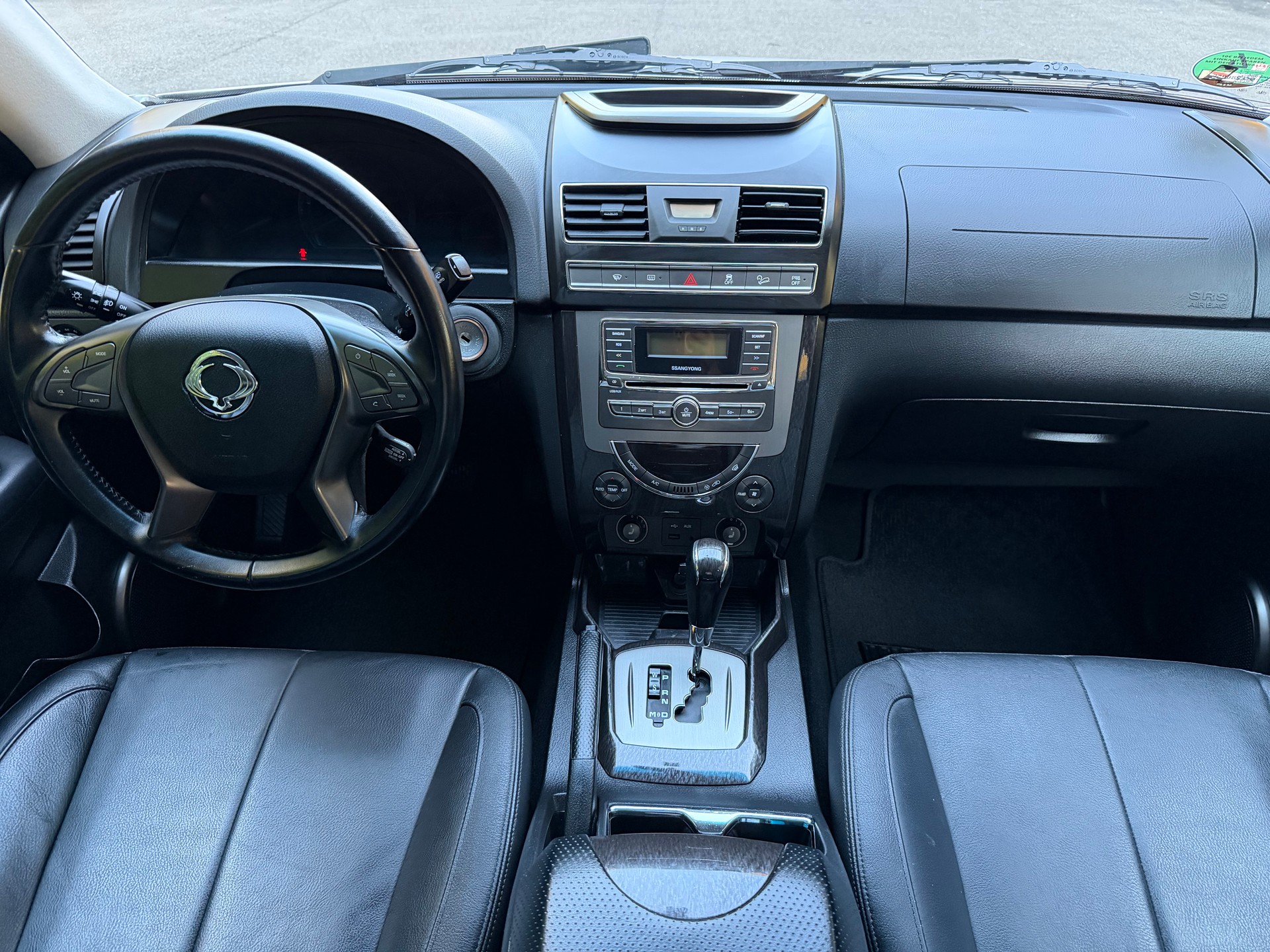 KGM-SsangYong Rexton RX200 e-XDi Sapphire 4WD Automatic-image-8