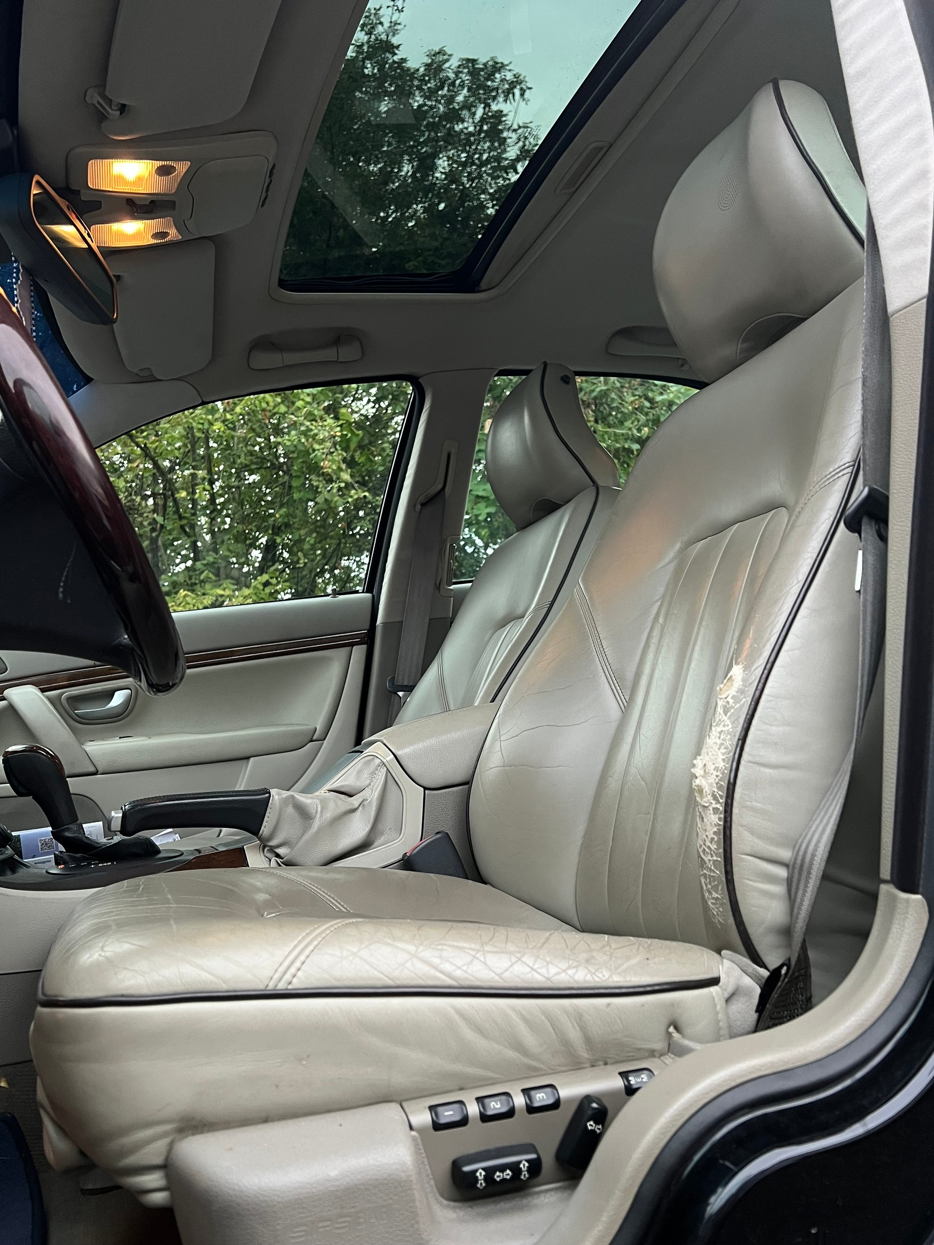 VOLVO S80 T6 Executive A-image-10