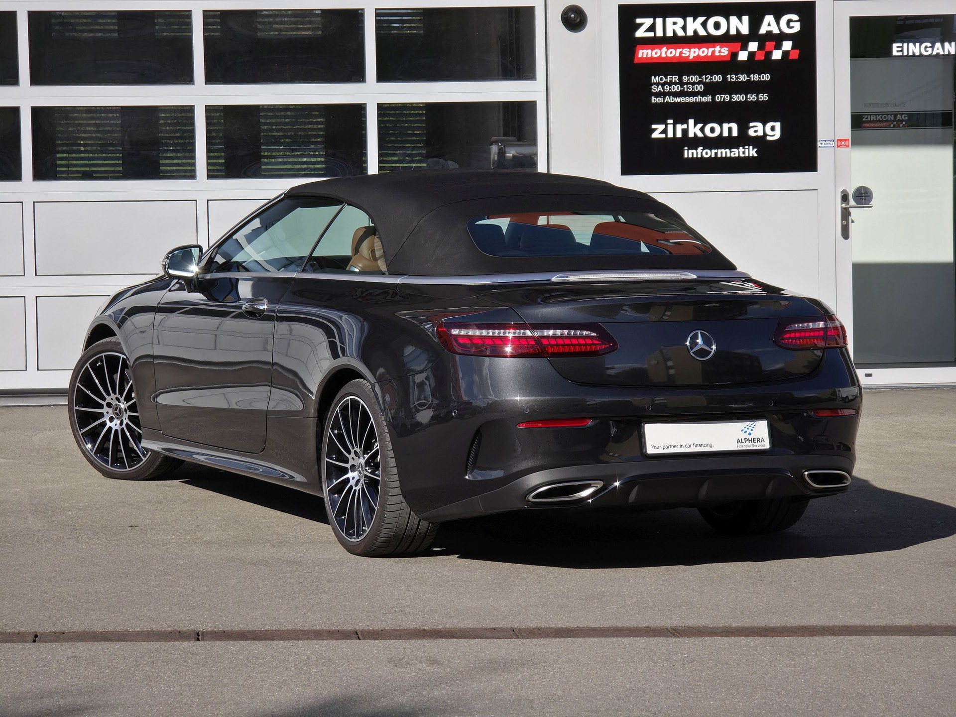 MERCEDES-BENZ E 450 Cabriolet 4Matic AMG Line 9G-Tronic-image-14