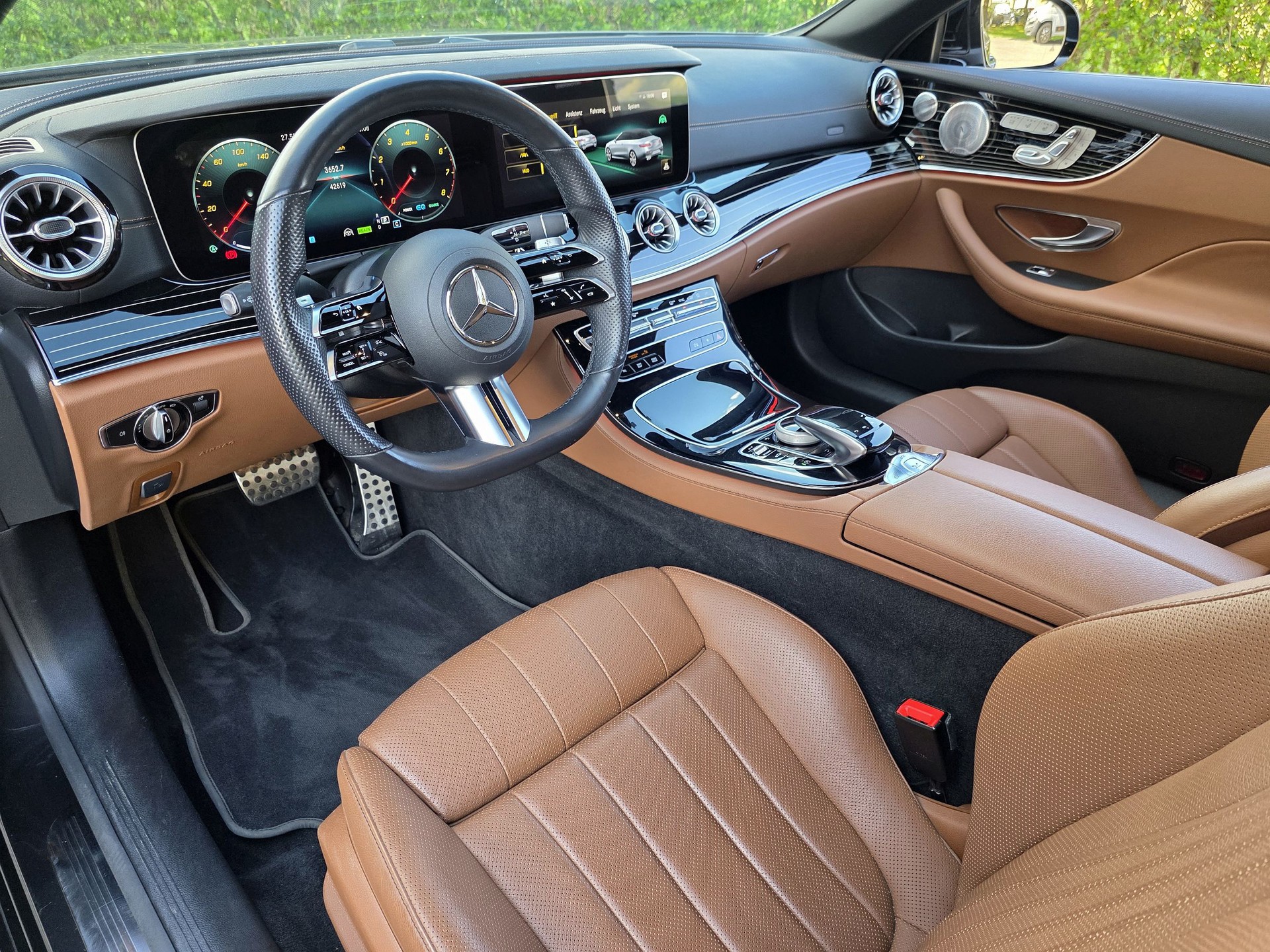 MERCEDES-BENZ E 450 Cabriolet 4Matic AMG Line 9G-Tronic-image-18