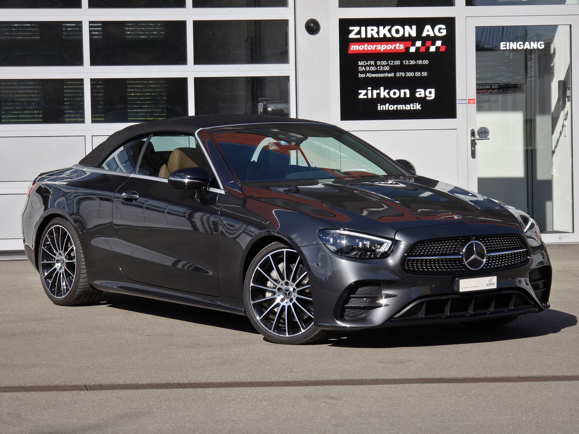 MERCEDES-BENZ E 450 Cabriolet 4Matic AMG Line 9G-Tronic-image-6