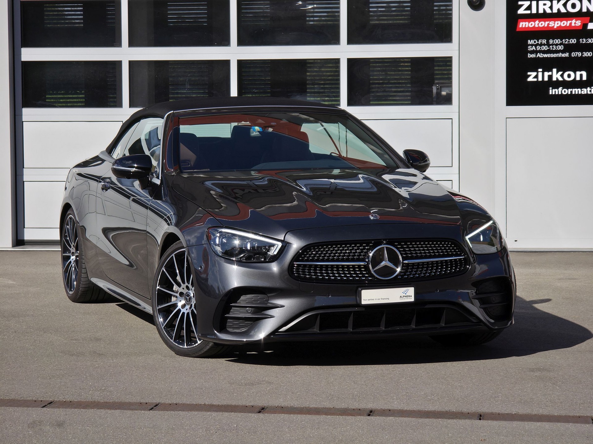 MERCEDES-BENZ E 450 Cabriolet 4Matic AMG Line 9G-Tronic-image-0
