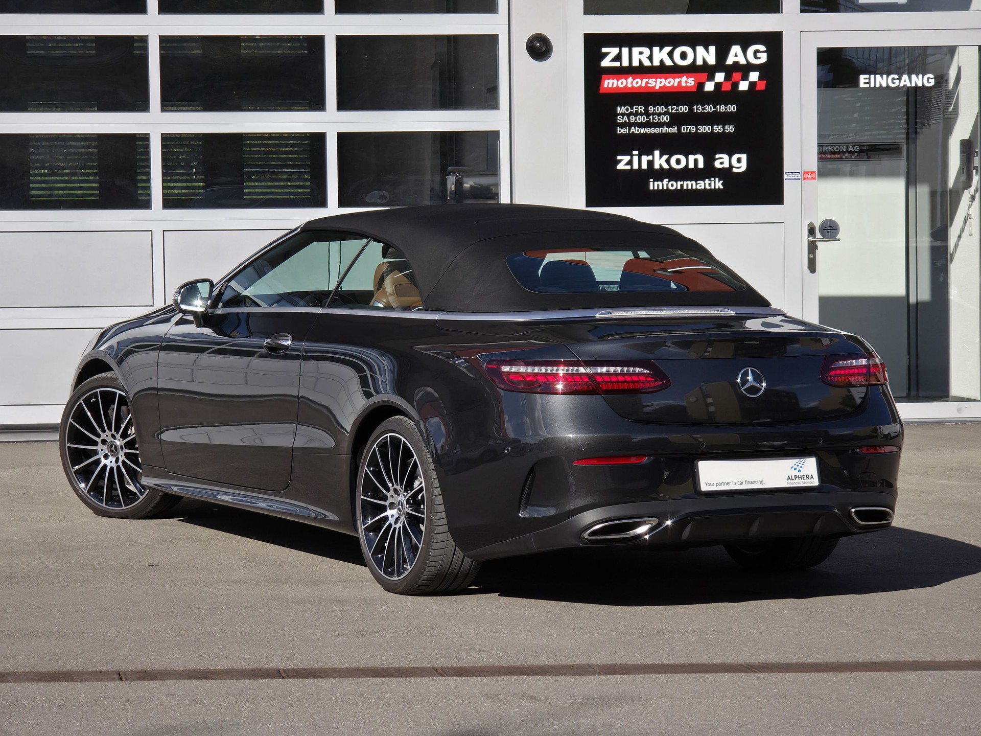 MERCEDES-BENZ E 450 Cabriolet 4Matic AMG Line 9G-Tronic-image-16