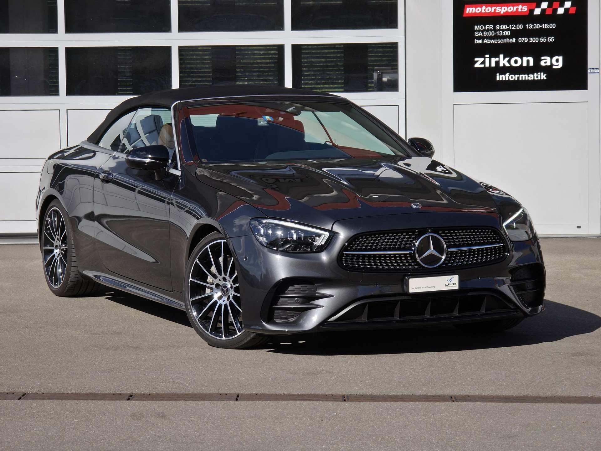 MERCEDES-BENZ E 450 Cabriolet 4Matic AMG Line 9G-Tronic-image-2