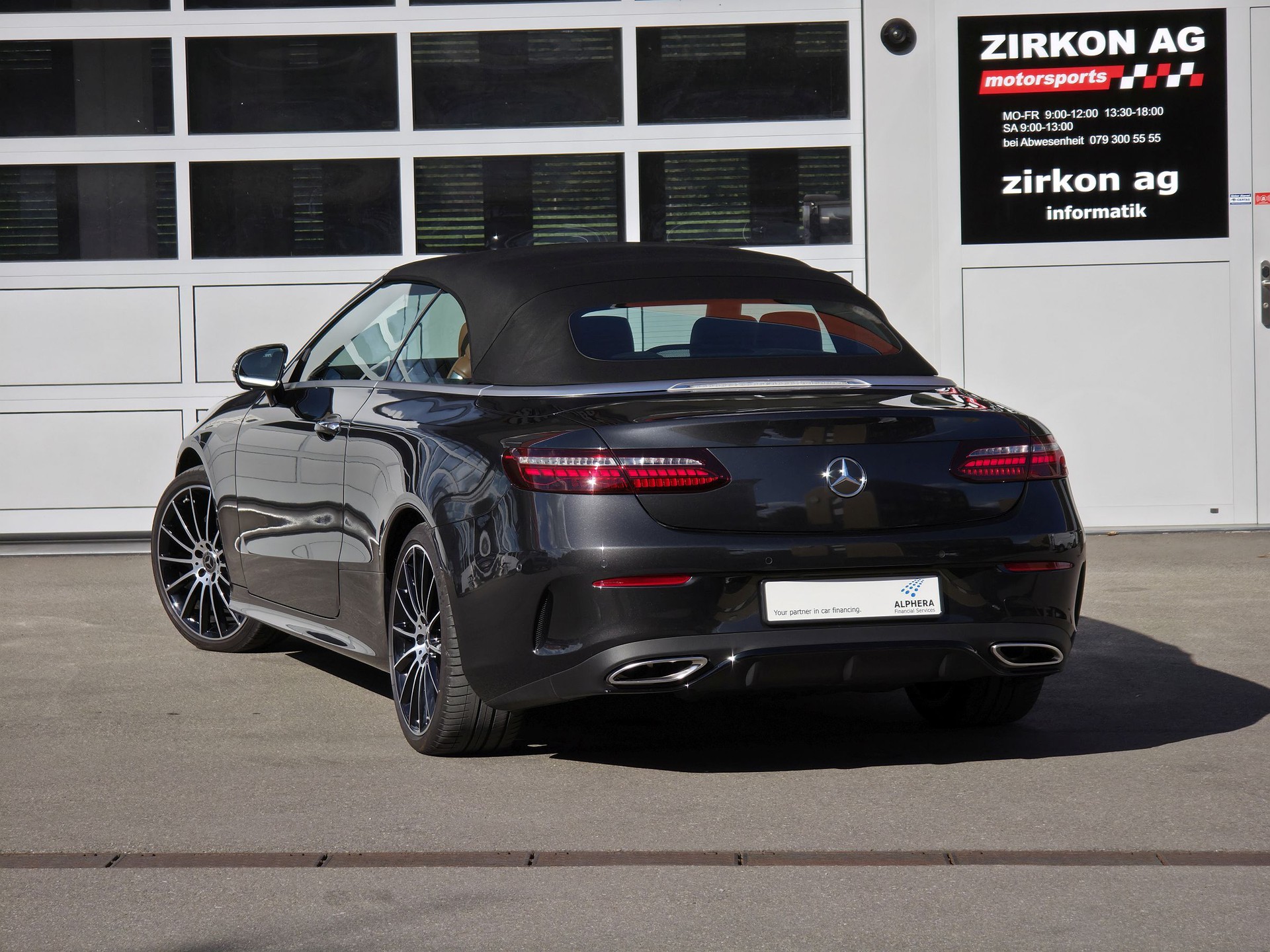 MERCEDES-BENZ E 450 Cabriolet 4Matic AMG Line 9G-Tronic-image-12