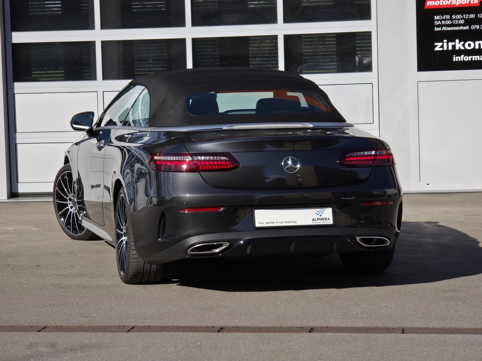 MERCEDES-BENZ E 450 Cabriolet 4Matic AMG Line 9G-Tronic-image-10