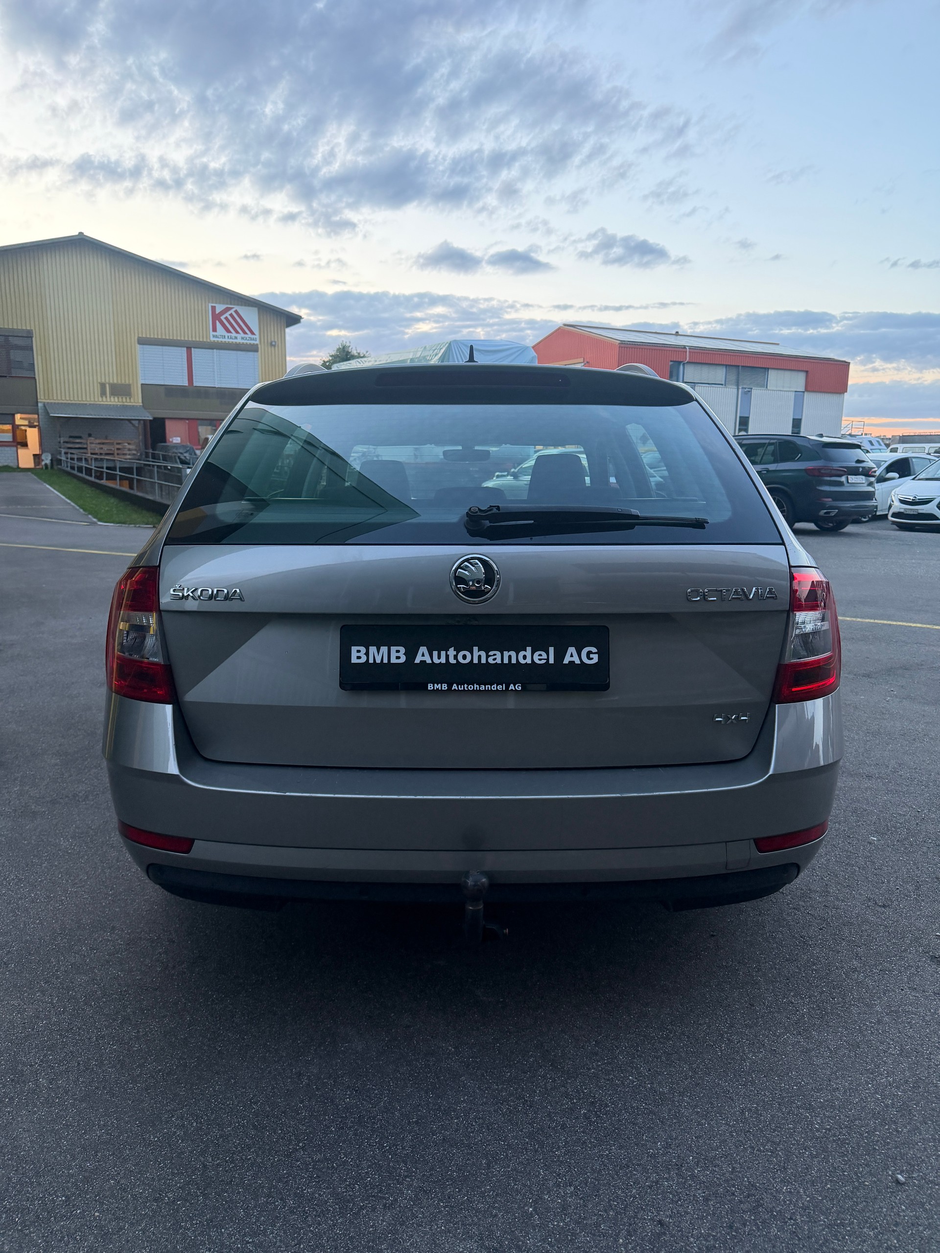 SKODA Octavia Combi 2.0 TDI Style 4x4-image-5