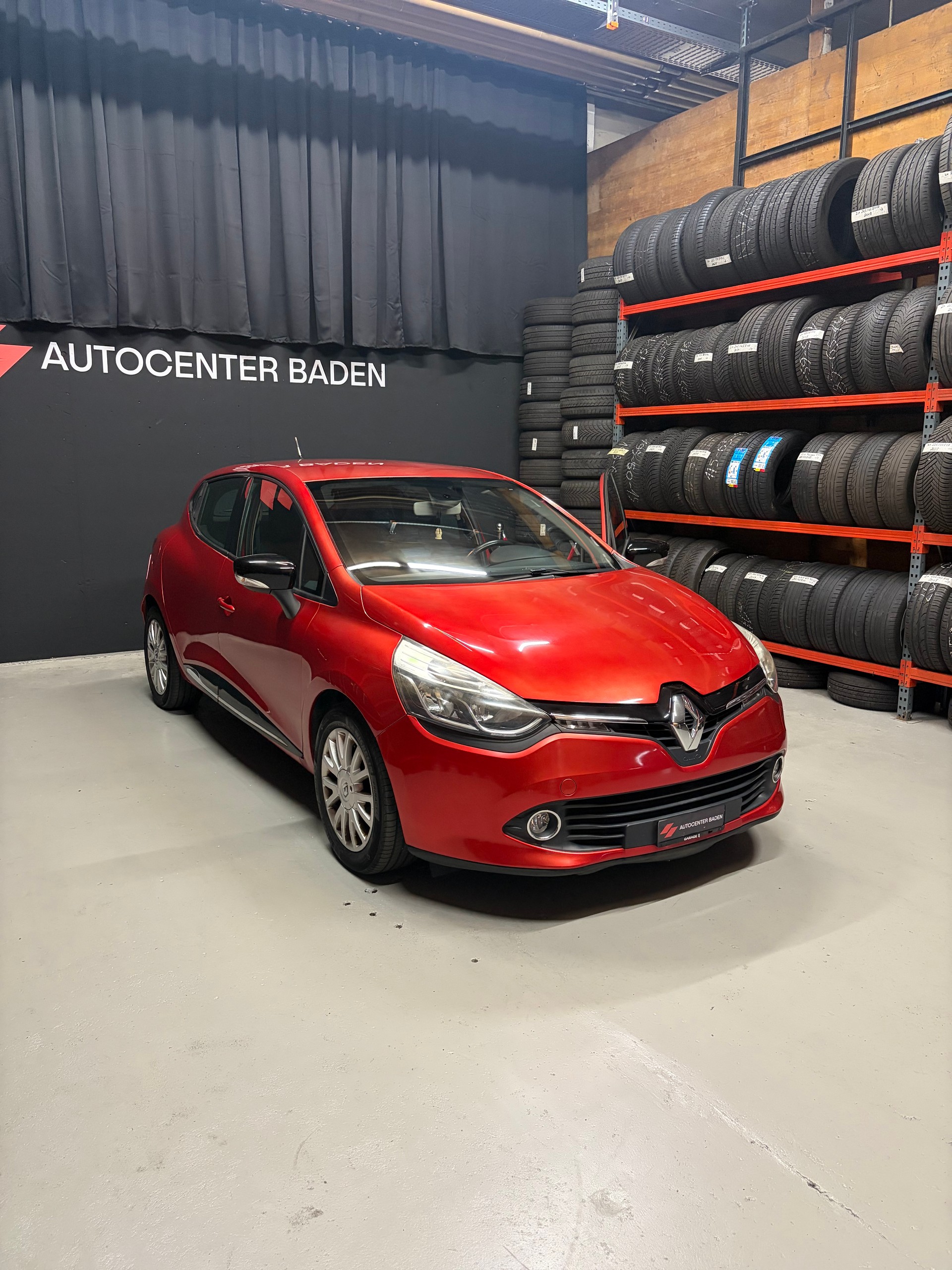 RENAULT Clio Grandtour 1.5 dCi Swiss Edition-image-1