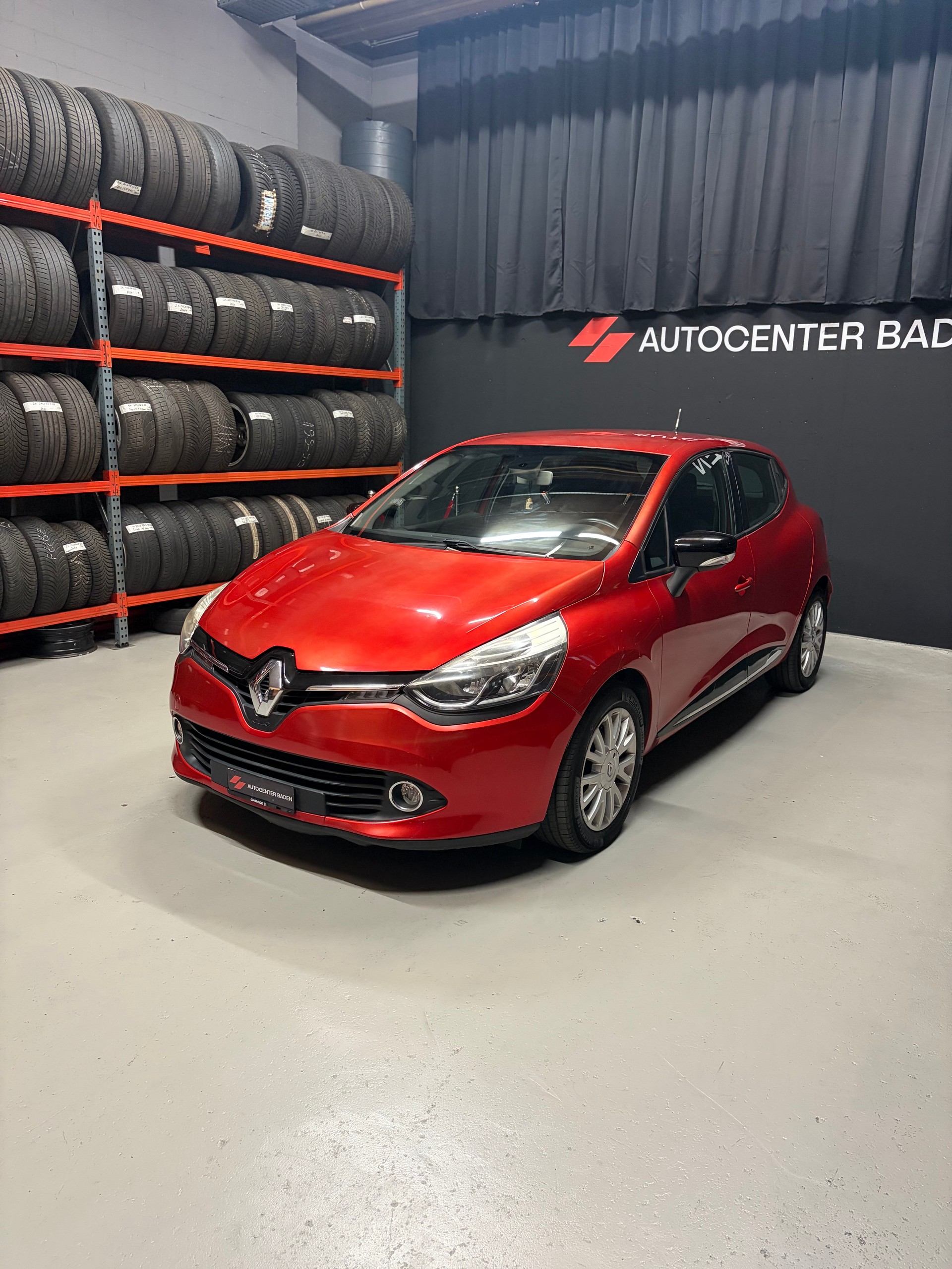 RENAULT Clio Grandtour 1.5 dCi Swiss Edition-image-3