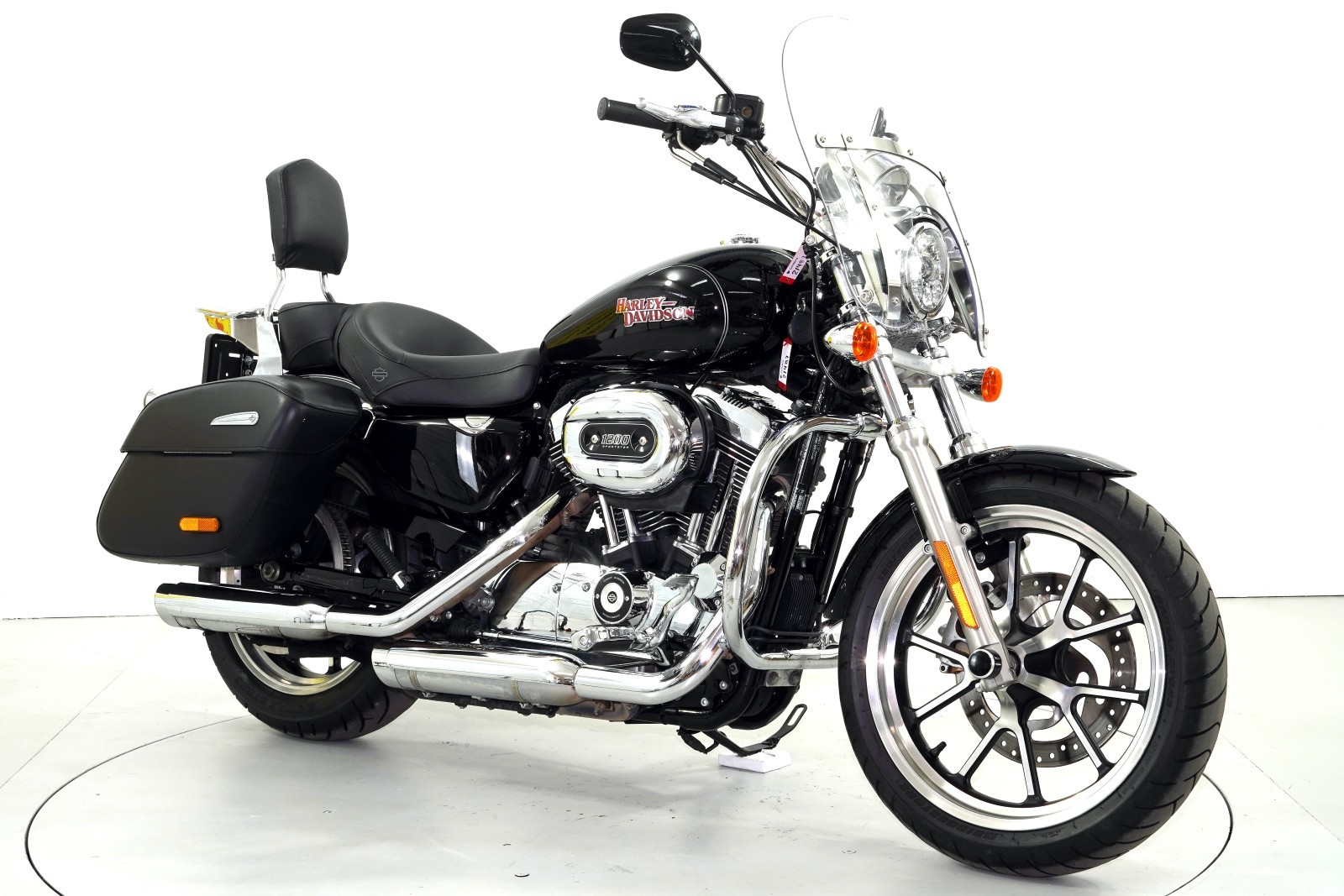 HARLEY-DAVIDSON XL 1200T-showroom-element-1