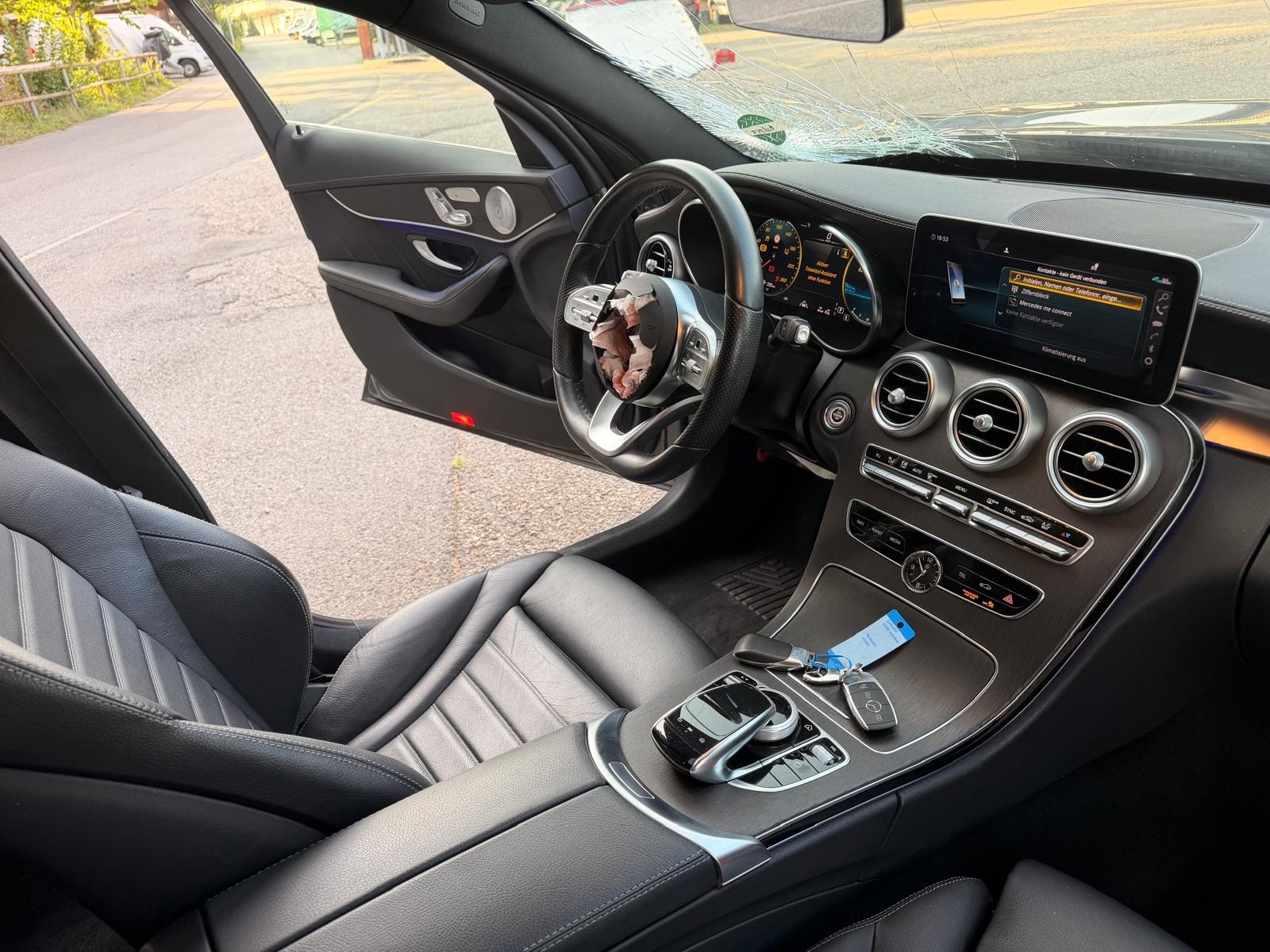 MERCEDES-BENZ C 220 d 4Matic 9G-Tronic-image-11