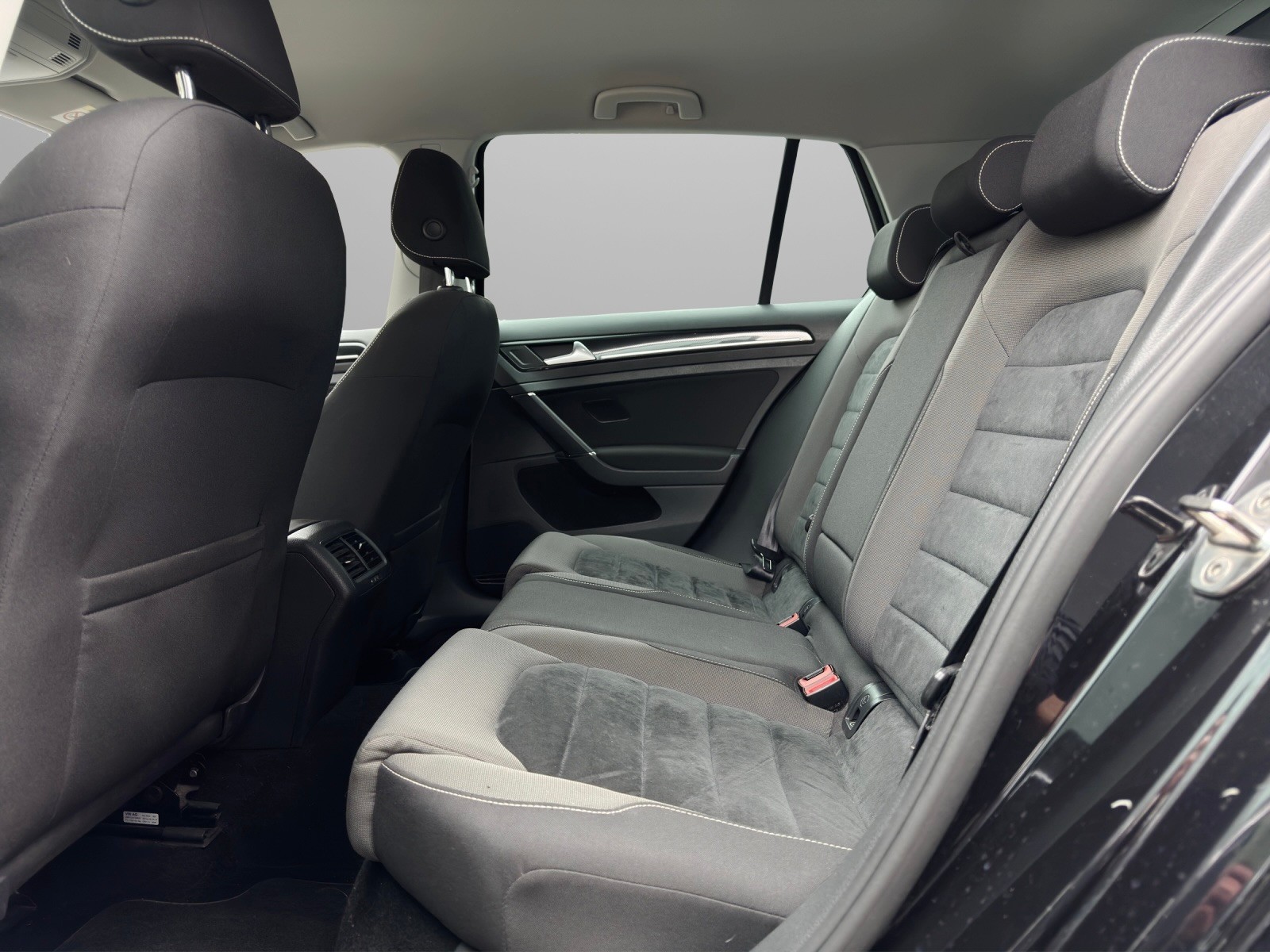 VW Golf 1.4 TSI Highline DSG-image-10
