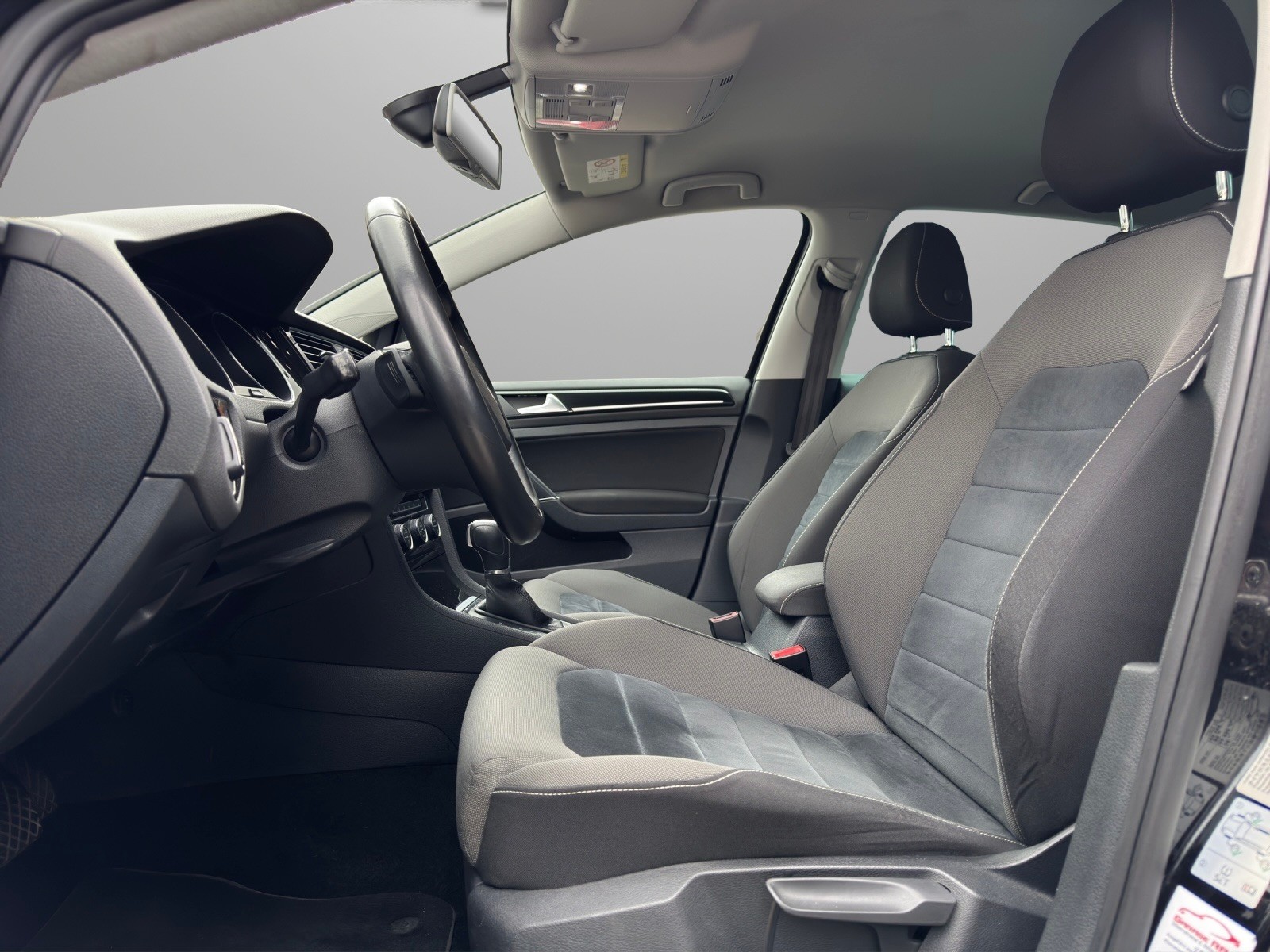 VW Golf 1.4 TSI Highline DSG-image-7