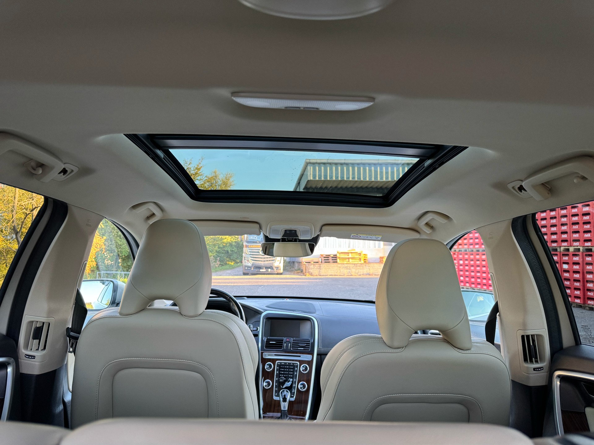 VOLVO XC60 D5 AWD Summum Geartronic-image-8