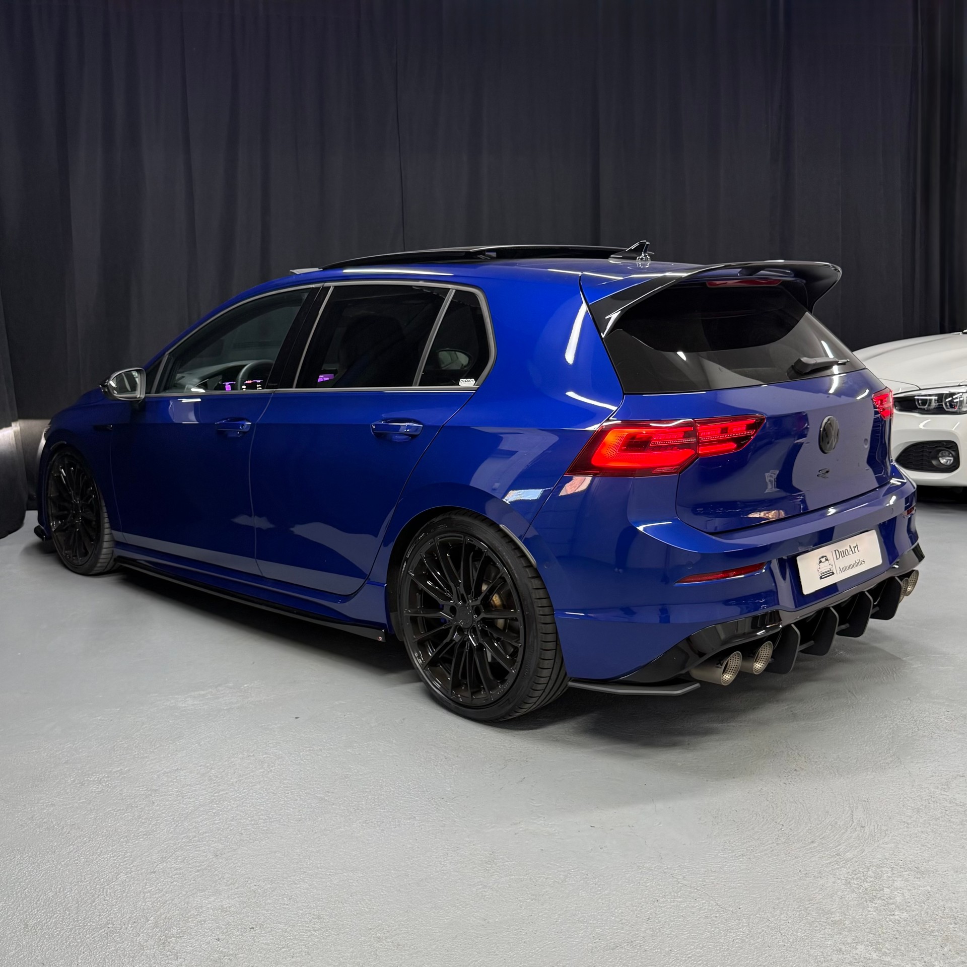 VW Golf 2.0 TSI R DSG 4Motion R-Performance-image-9