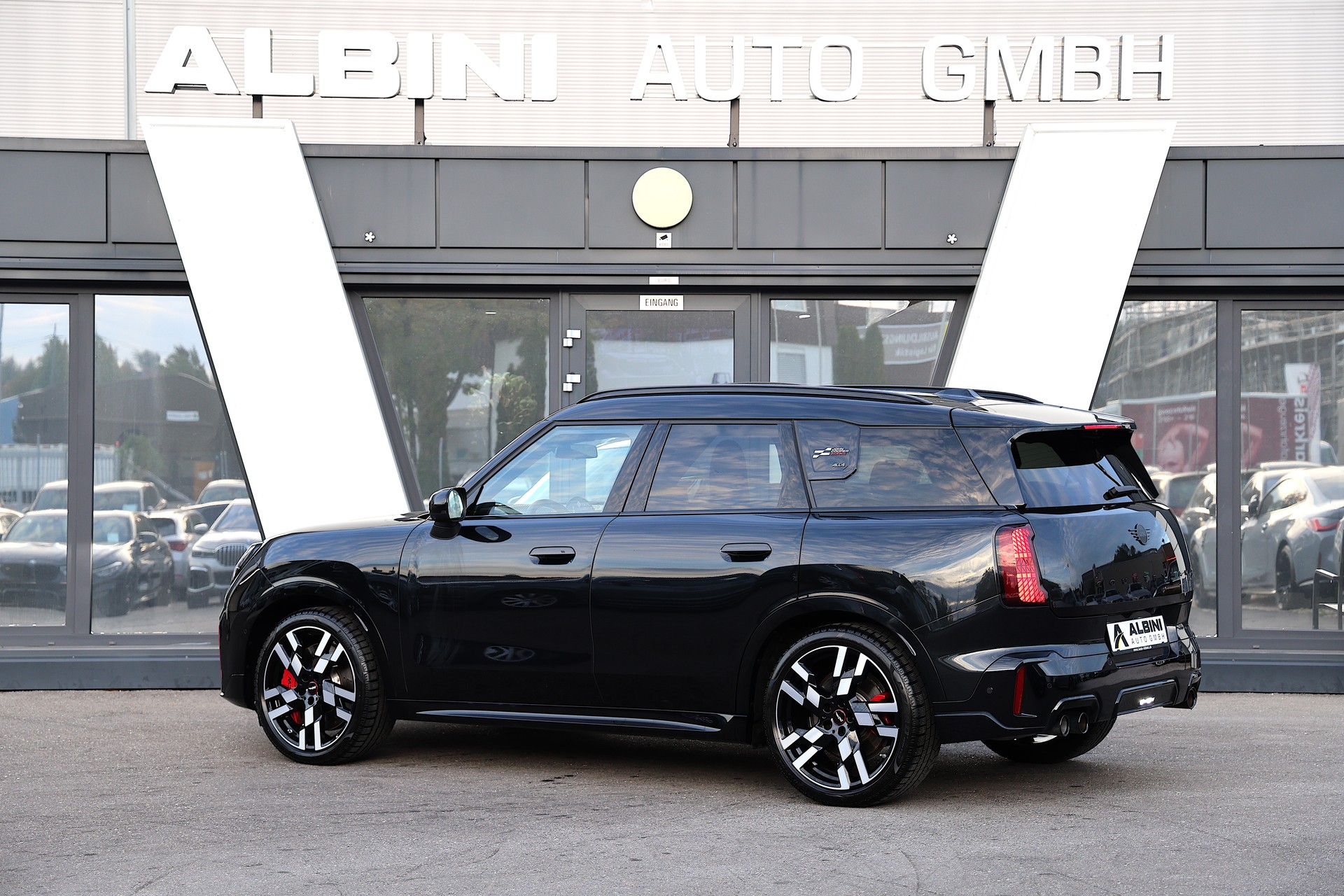MINI Countryman U25 2.0i John Cooper Works ALL4-showroom-element-3
