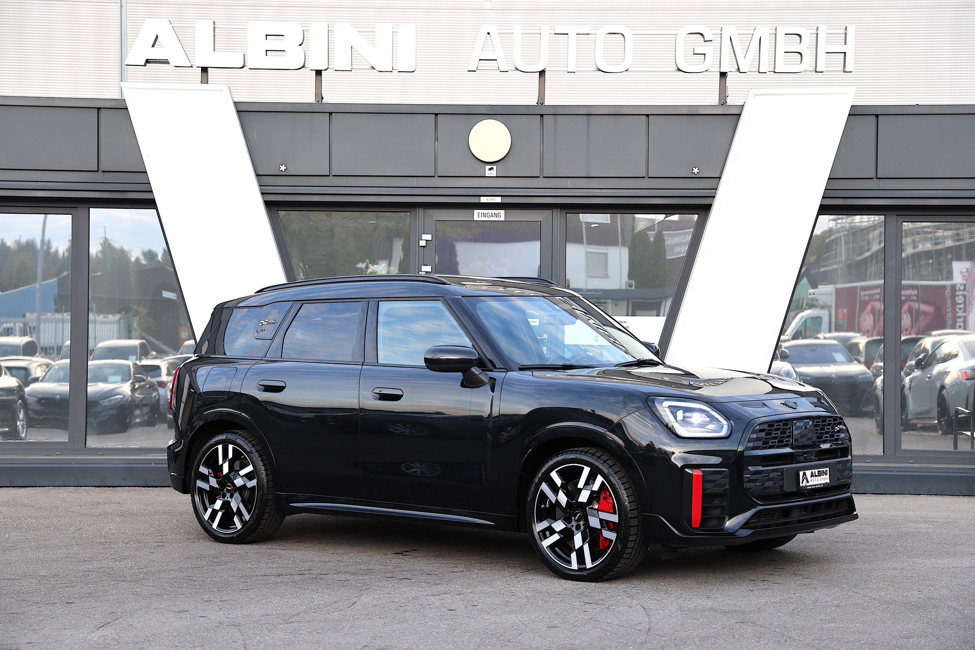 MINI Countryman U25 2.0i John Cooper Works ALL4-showroom-element-1