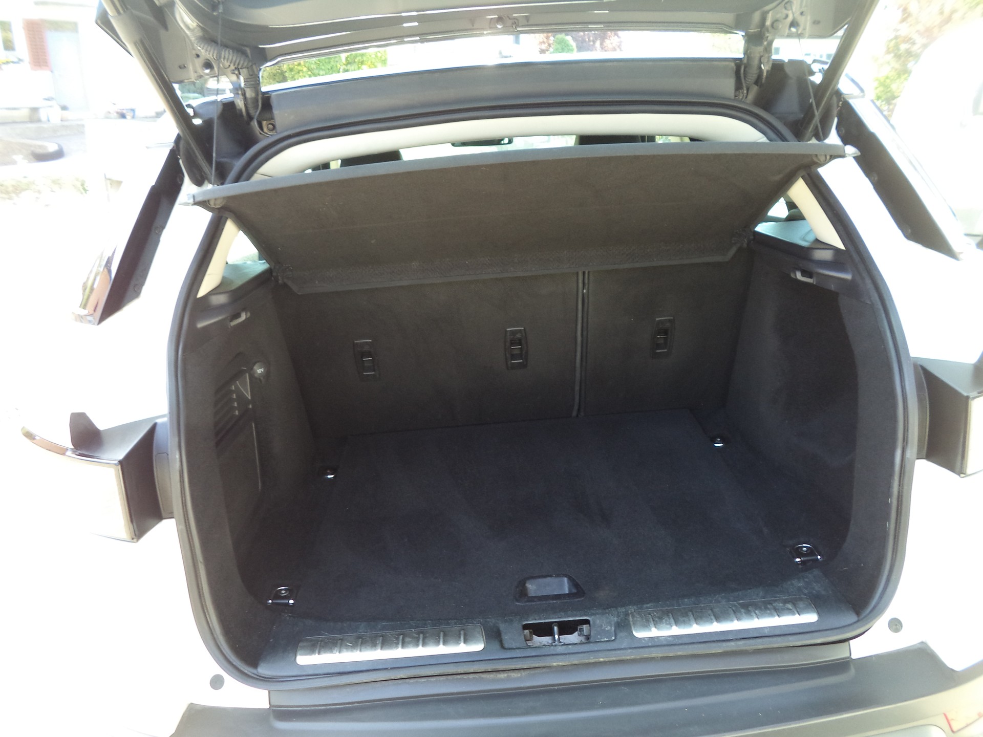 LAND ROVER Range Rover Evoque 2.2 TD4 Dynamic AT9-image-14