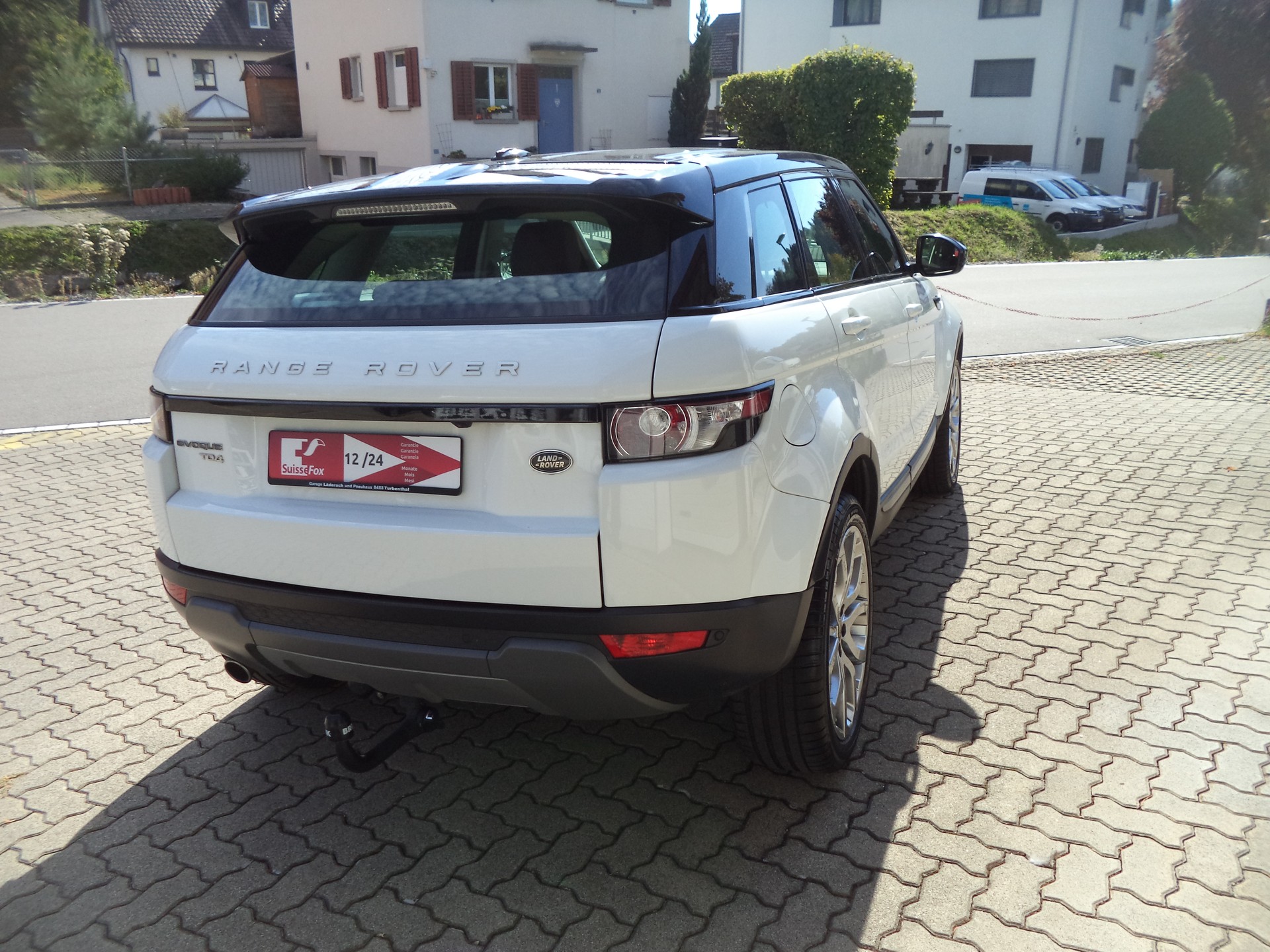 LAND ROVER Range Rover Evoque 2.2 TD4 Dynamic AT9-image-6