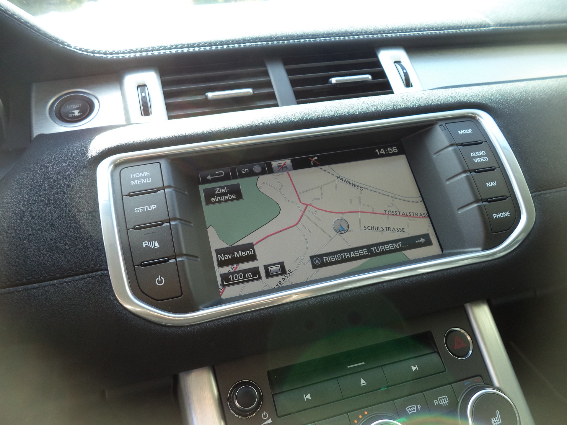 LAND ROVER Range Rover Evoque 2.2 TD4 Dynamic AT9-image-11