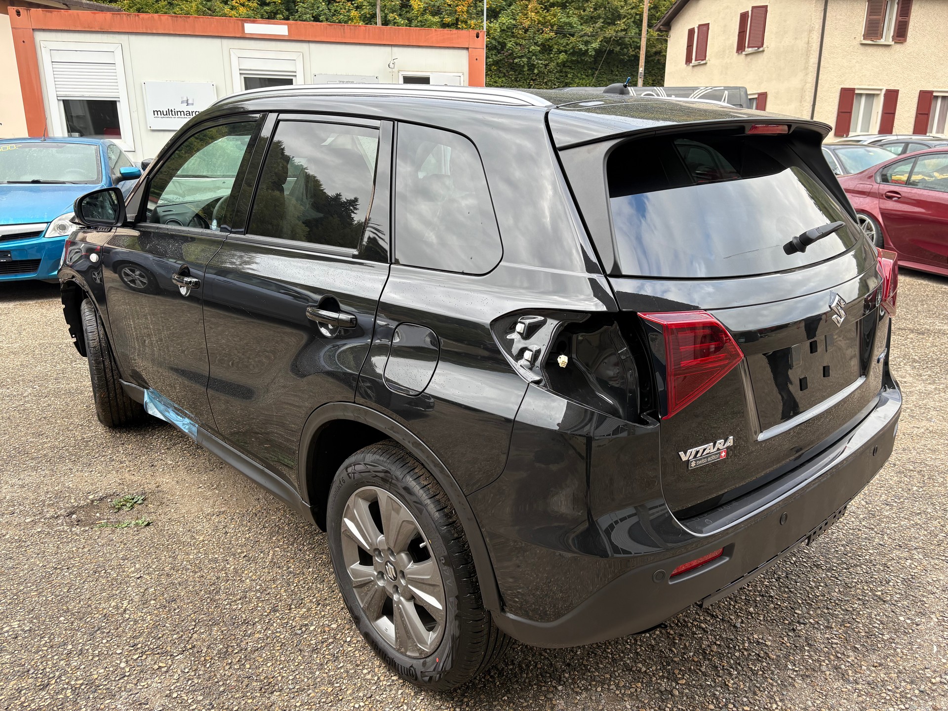 SUZUKI Vitara 1.4 Boosterjet Compact + 4x4 Hybrid Automatic-image-3