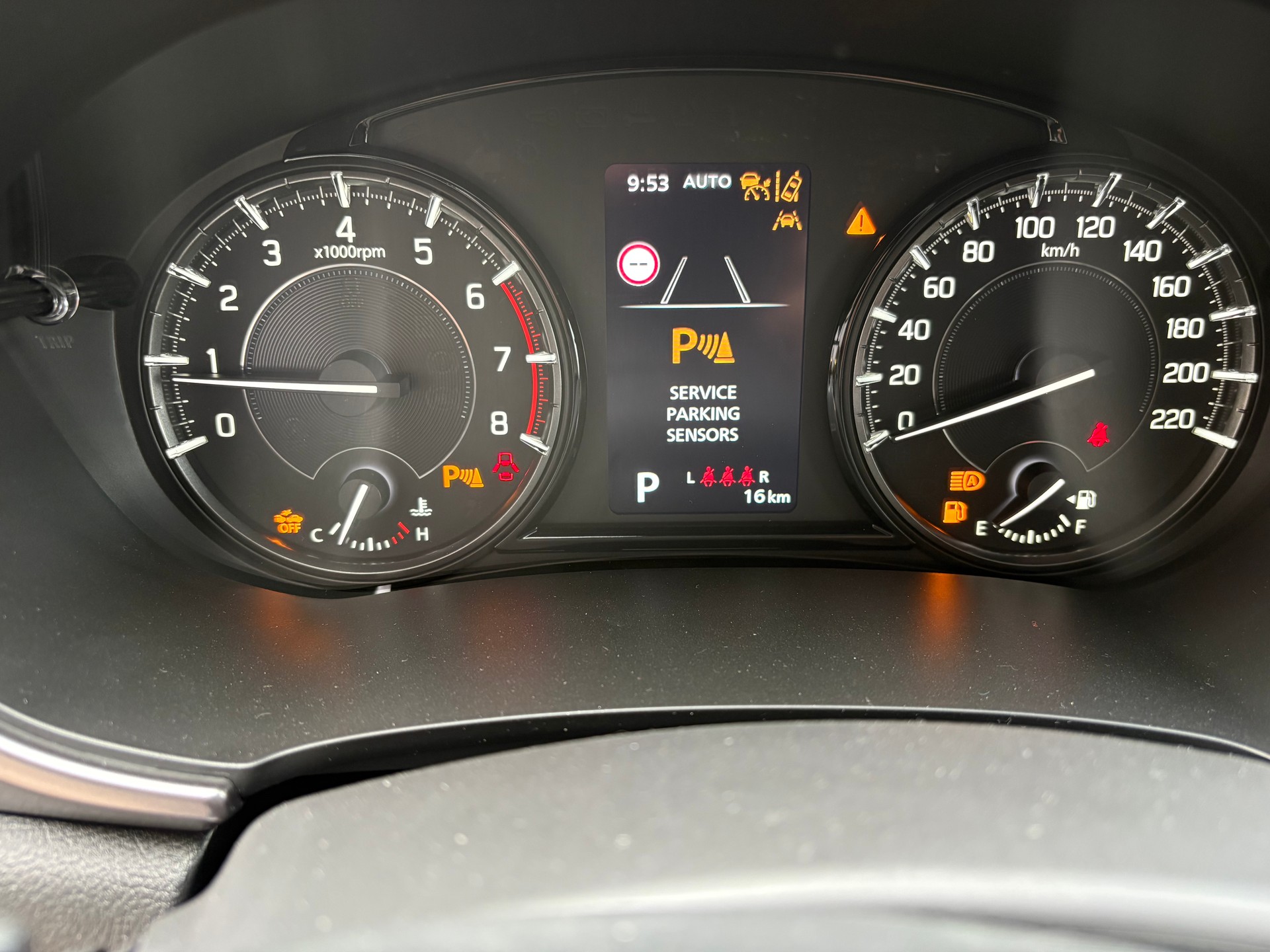 SUZUKI Vitara 1.4 Boosterjet Compact + 4x4 Hybrid Automatic-image-2