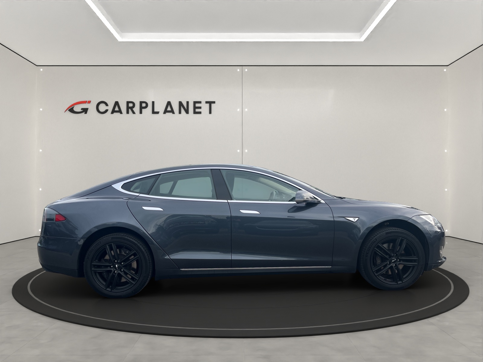 TESLA Model S 85 D-image-1