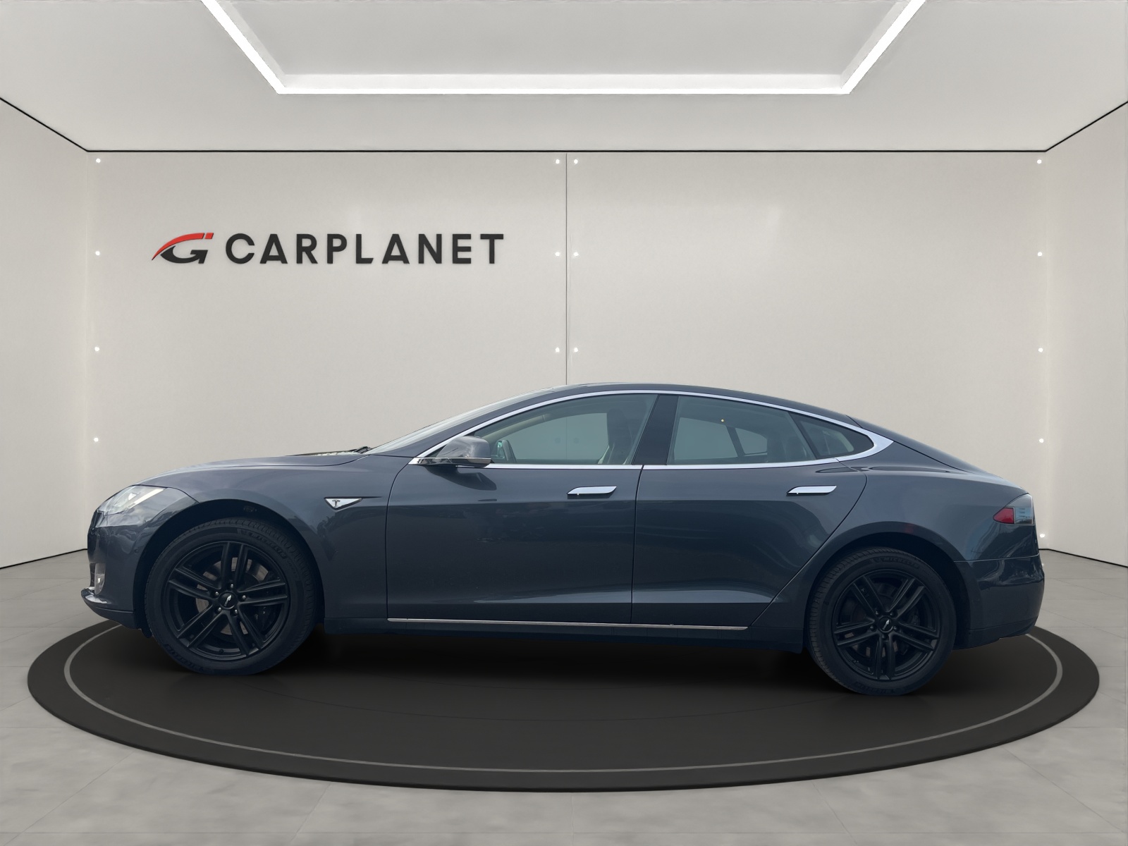 TESLA Model S 85 D-image-2
