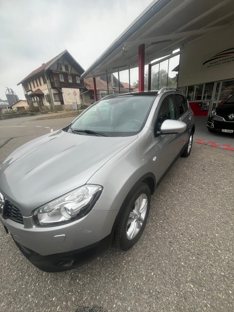 NISSAN Qashqai 2.0 dCi 4WD tekna Automatic-image-1