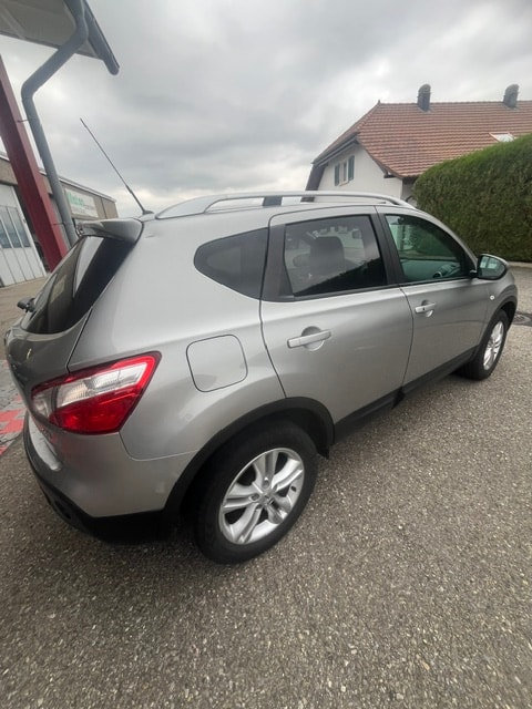 NISSAN Qashqai 2.0 dCi 4WD tekna Automatic-image-3