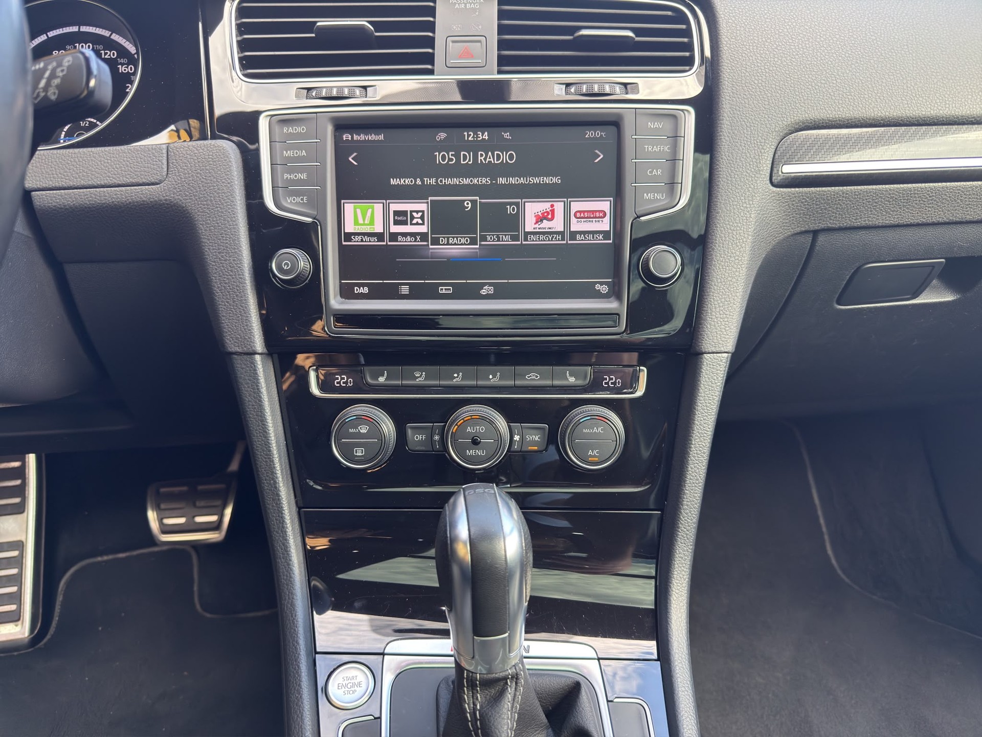 VW Golf Variant 2.0 TSI R 4 Motion DSG-image-15