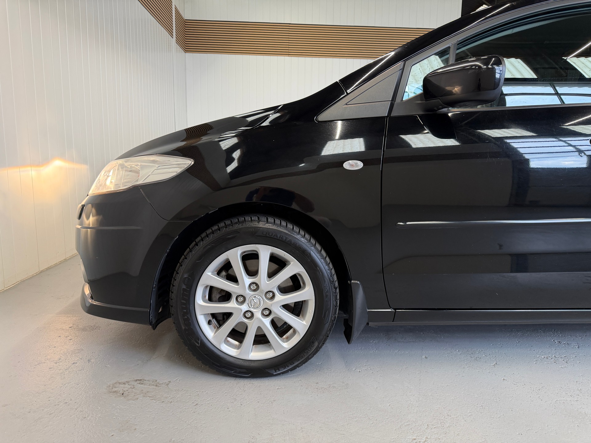 MAZDA 5 2.0 16V Automatic - 7 Plätze - Carplay Navi-image-7