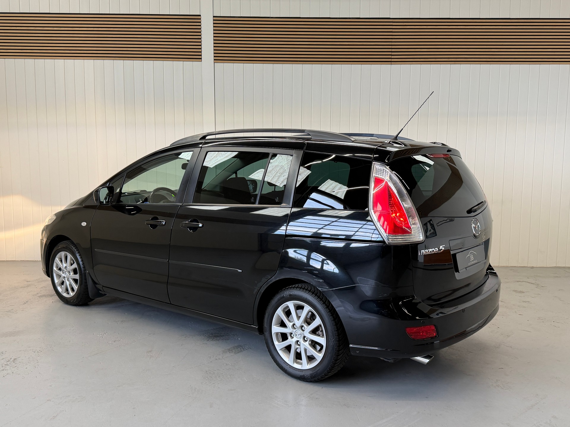 MAZDA 5 2.0 16V Automatic - 7 Plätze - Carplay Navi-image-2