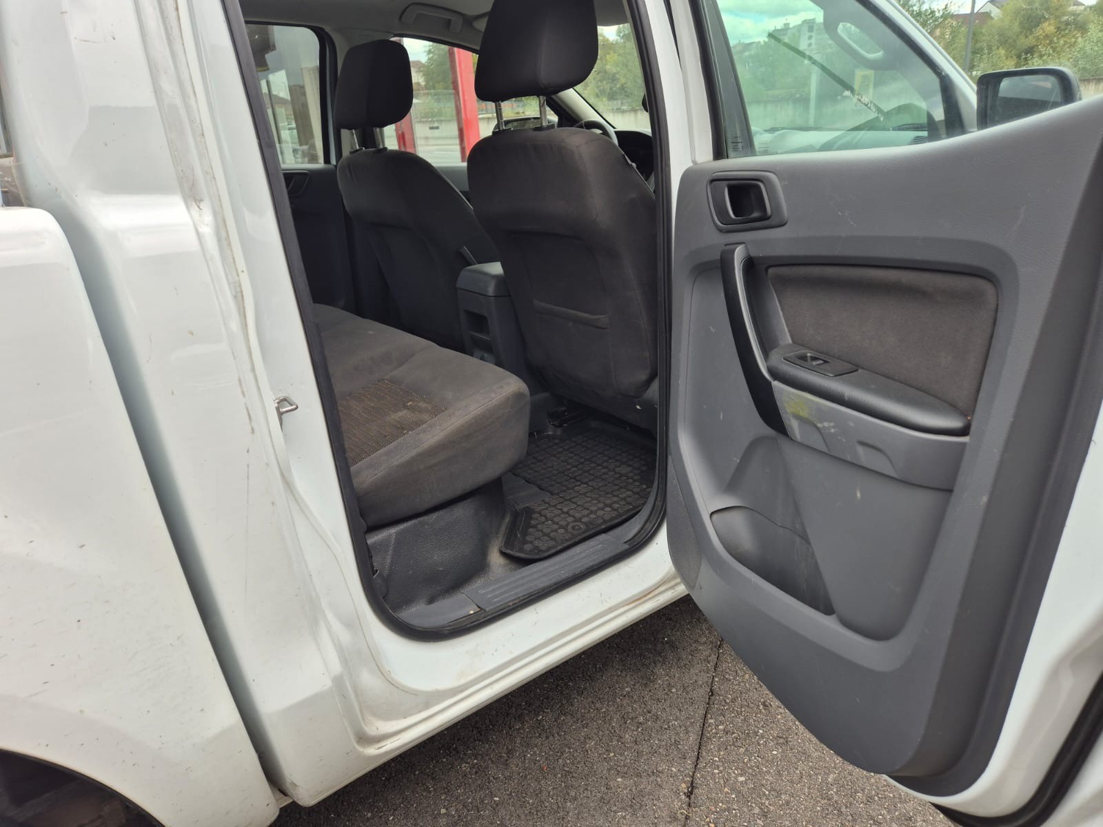 FORD Ranger XLT 2.2 TDCi 4x4-image-5